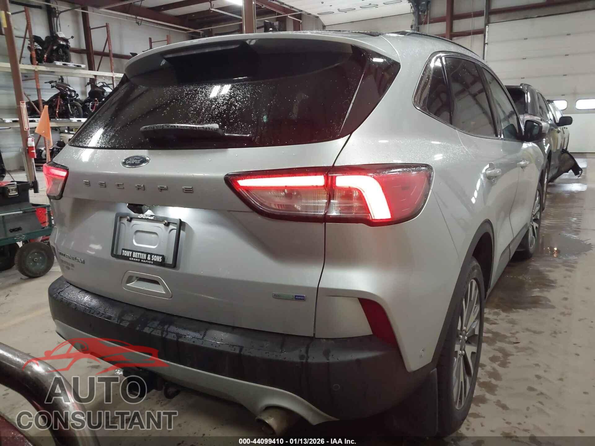 FORD ESCAPE 2020 - 1FMCU9J95LUA29425
