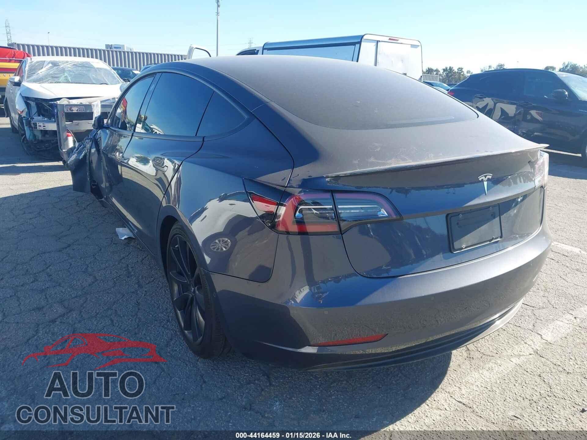 TESLA MODEL 3 2021 - 5YJ3E1EA2MF067227