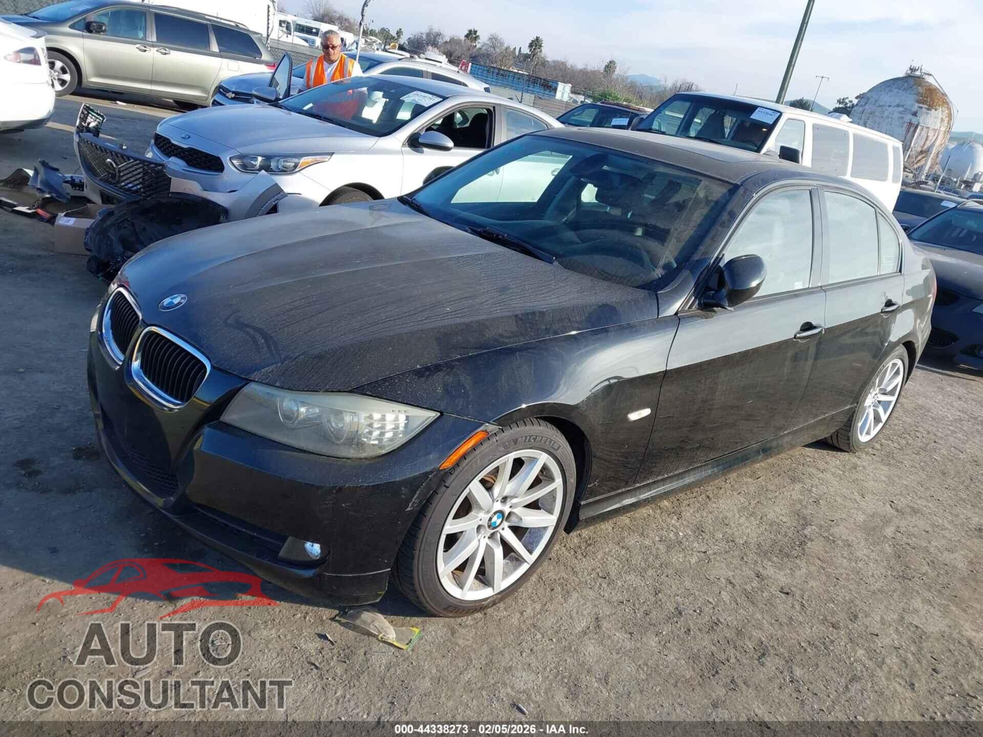 BMW 328I 2011 - WBAPH5G55BNM73076