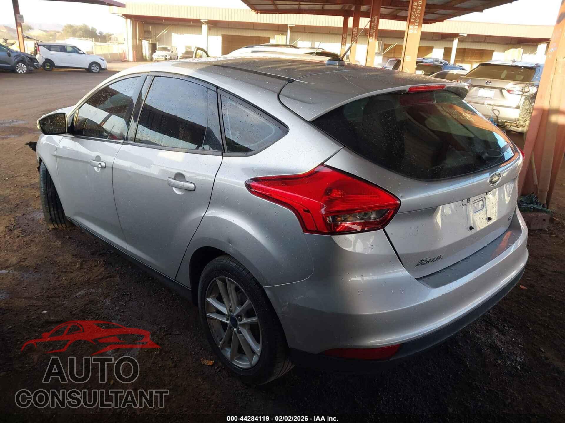 FORD FOCUS 2017 - 1FADP3K24HL223929