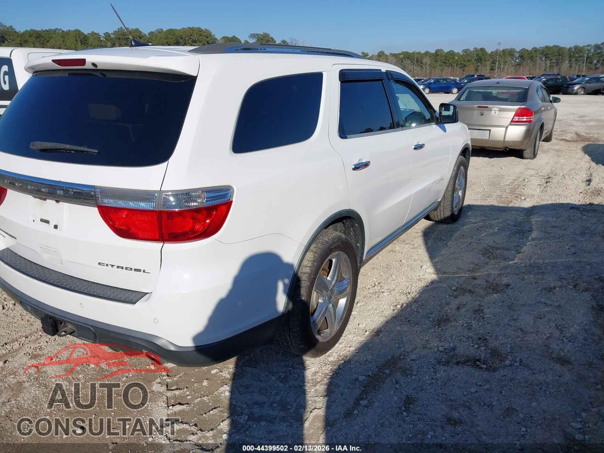 DODGE DURANGO 2013 - 1C4SDJET8DC535863