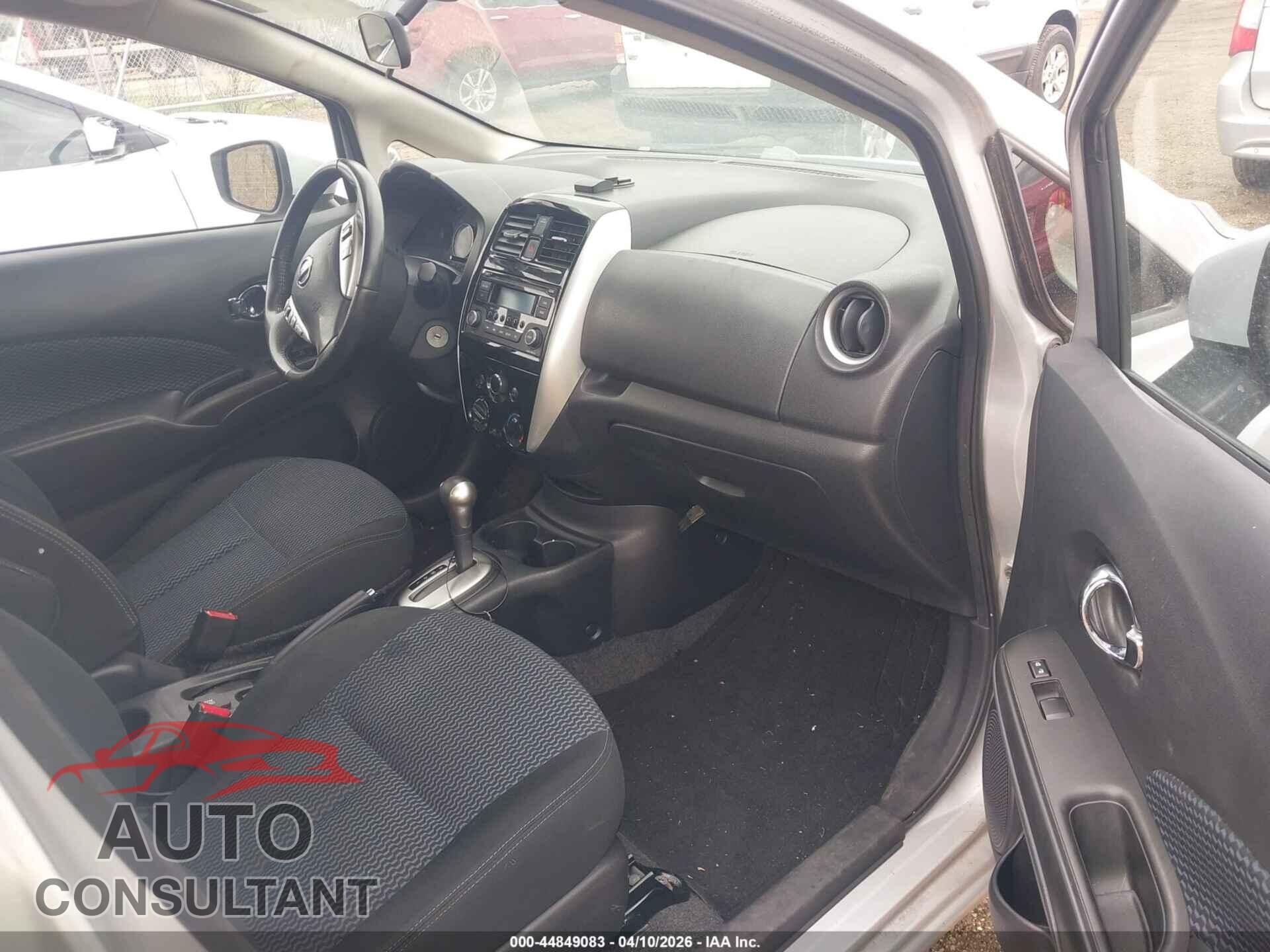 NISSAN VERSA NOTE 2015 - 3N1CE2CP4FL385158