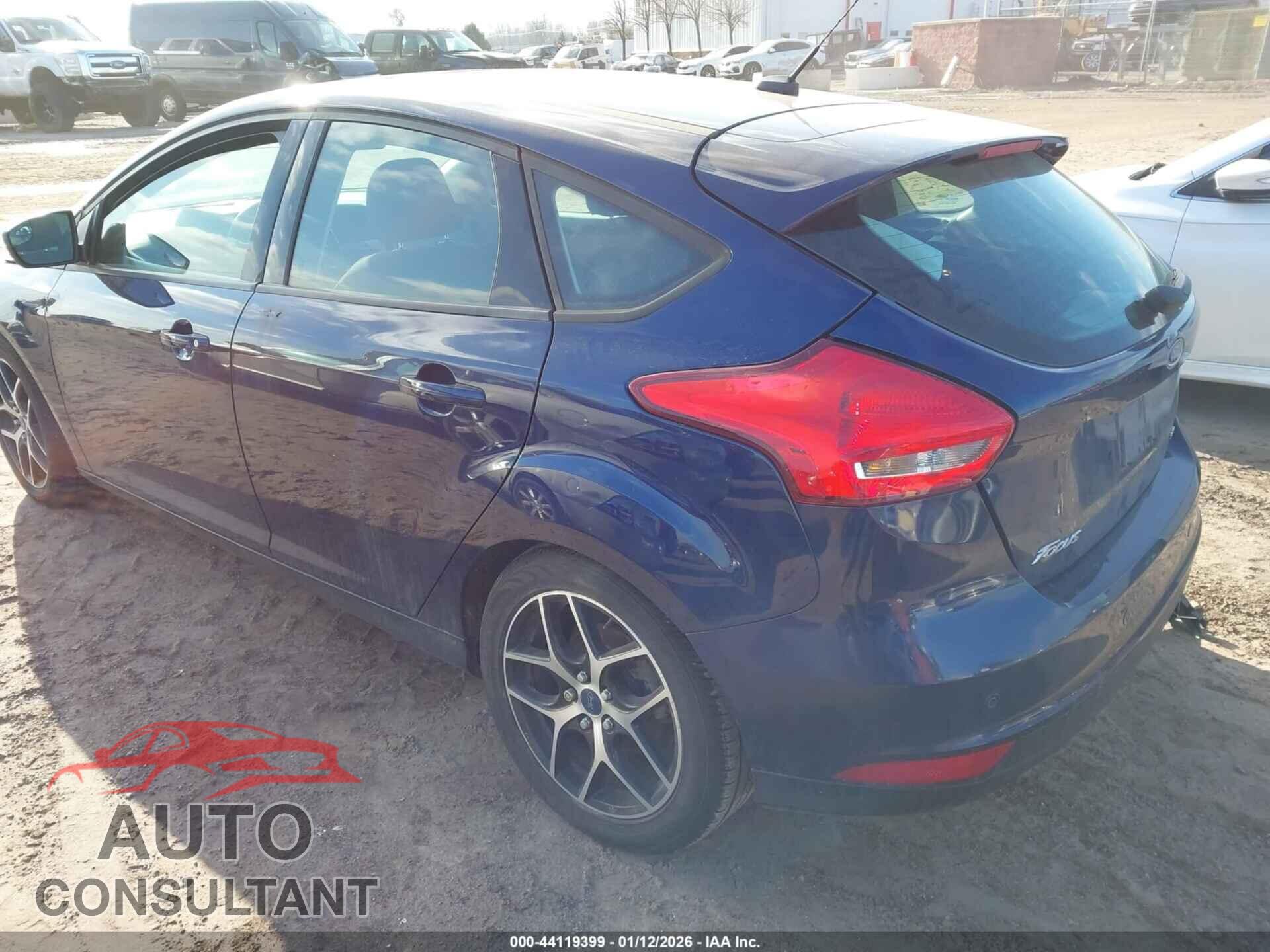 FORD FOCUS 2017 - 1FADP3M24HL340942