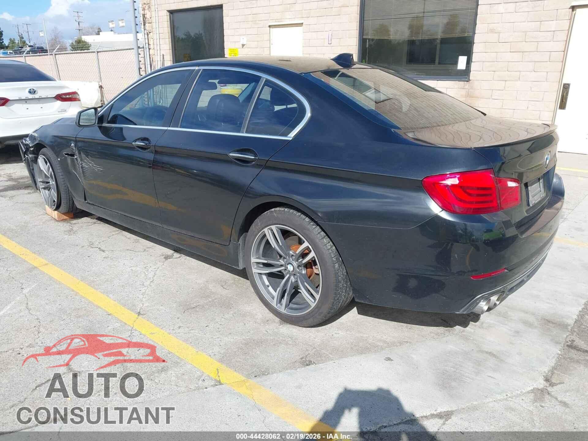 BMW 528I 2011 - WBAFR1C57BC739247