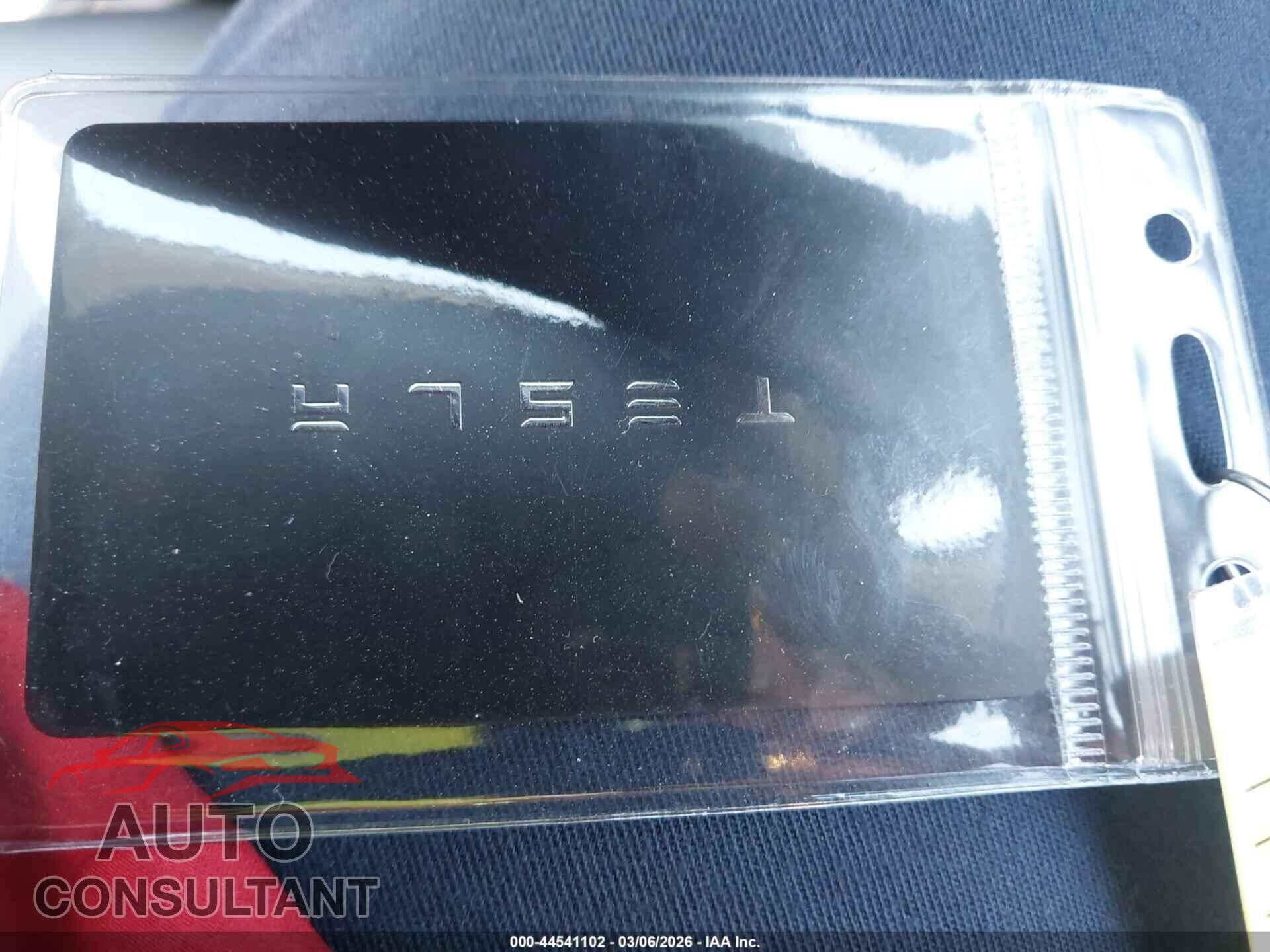 TESLA MODEL 3 2020 - 5YJ3E1EB3LF711244