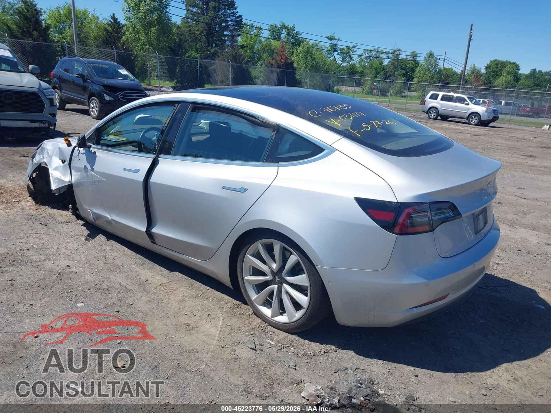 TESLA MODEL 3 2018 - 5YJ3E1EA8JF031117