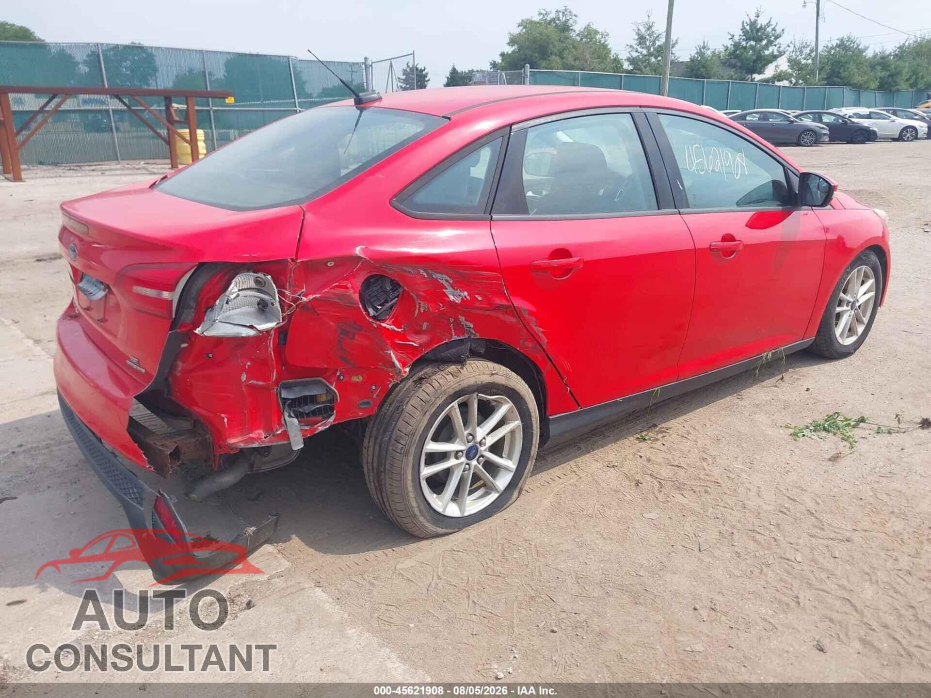 FORD FOCUS 2015 - 1FADP3F22FL201743