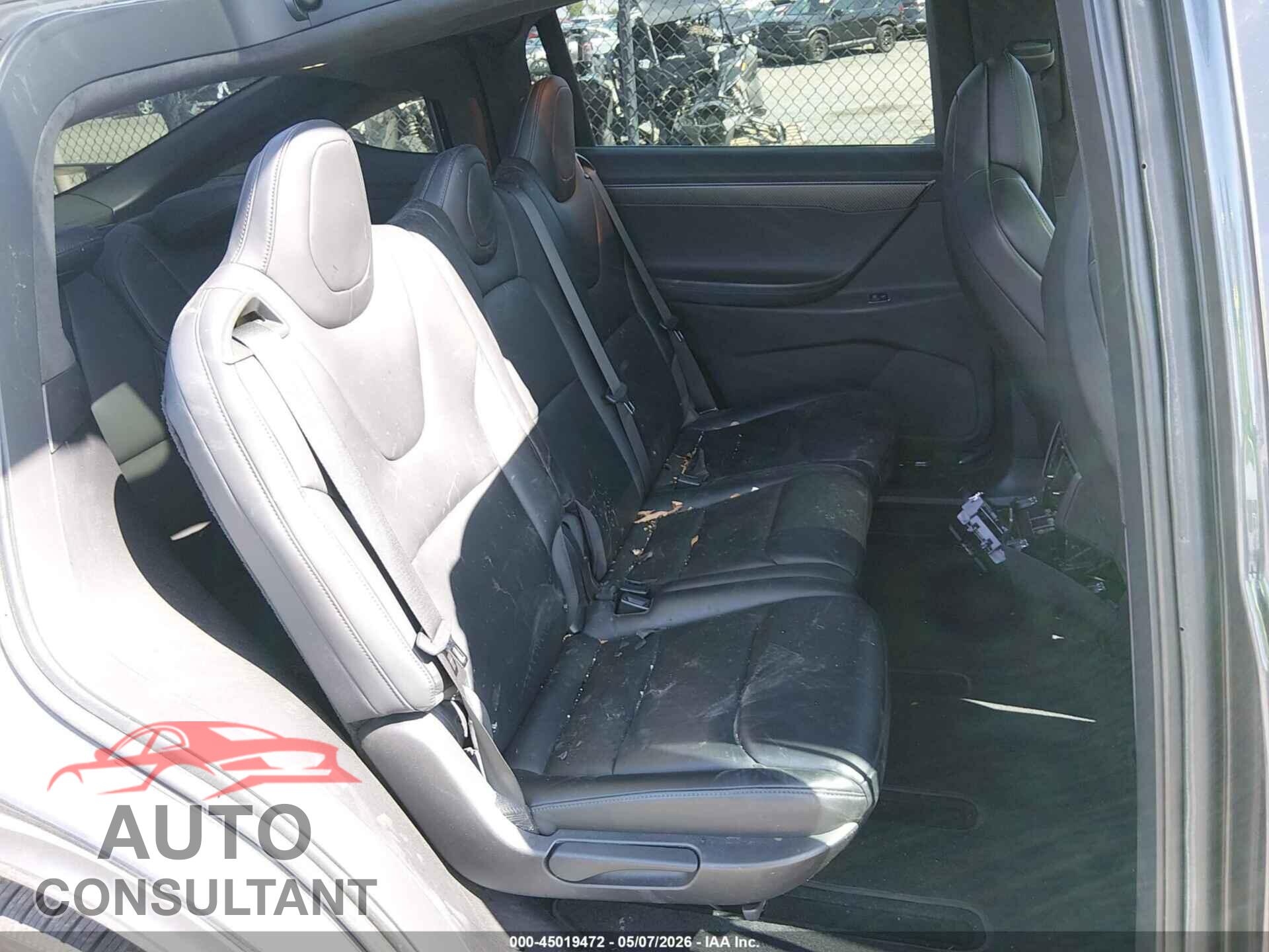 TESLA MODEL X 2018 - 5YJXCAE25JF105108