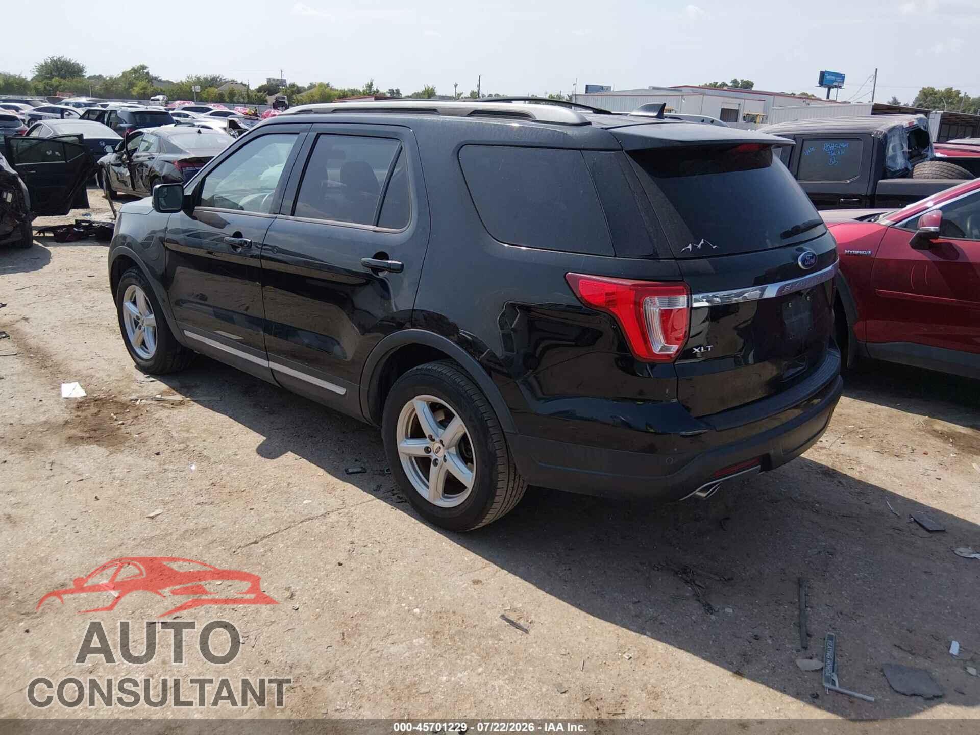 FORD EXPLORER 2018 - 1FM5K7D80JGB30535