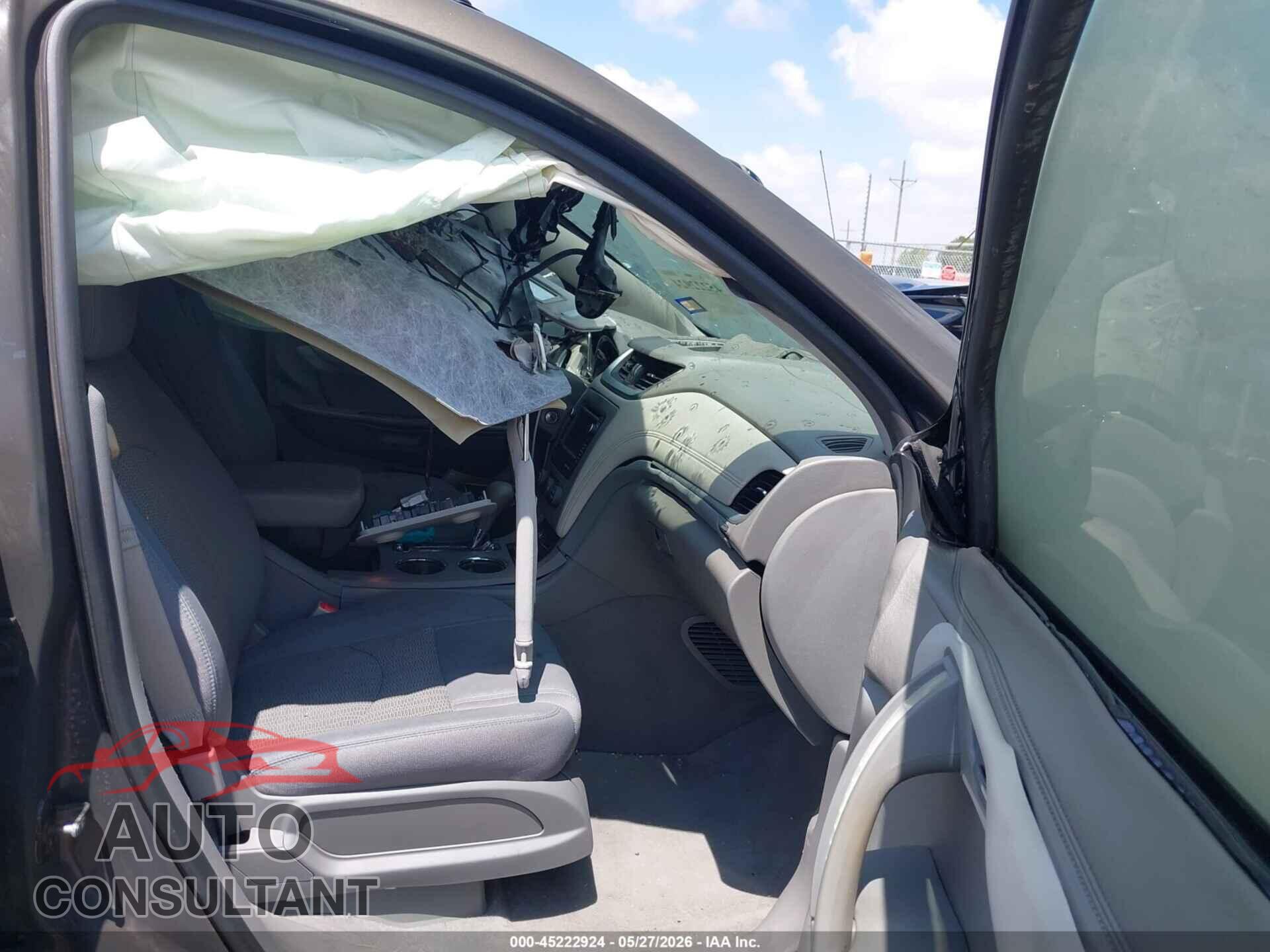 CHEVROLET TRAVERSE 2014 - 1GNKRFKD9EJ103122