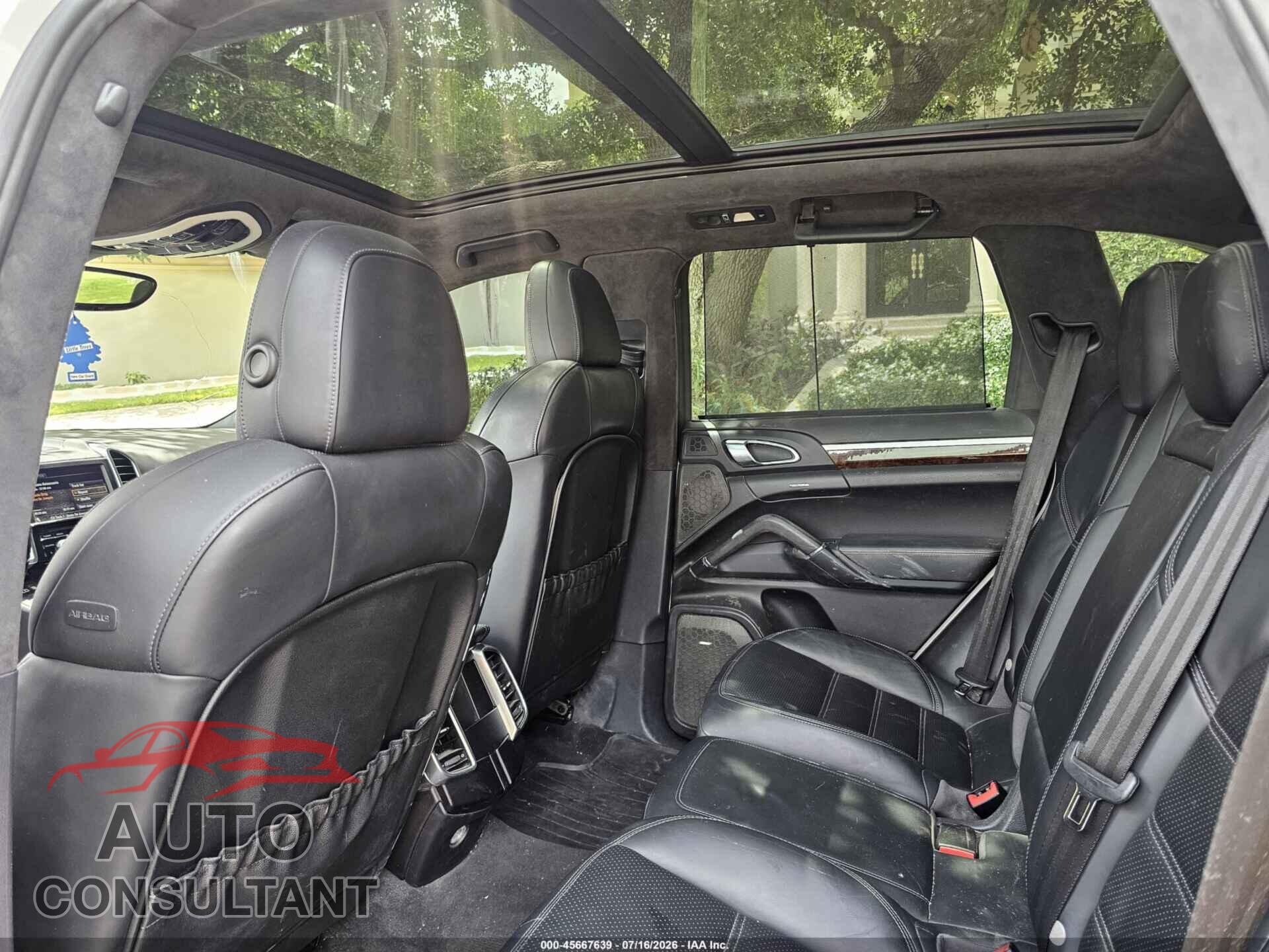 PORSCHE CAYENNE 2013 - WP1AD2A26DLA73039