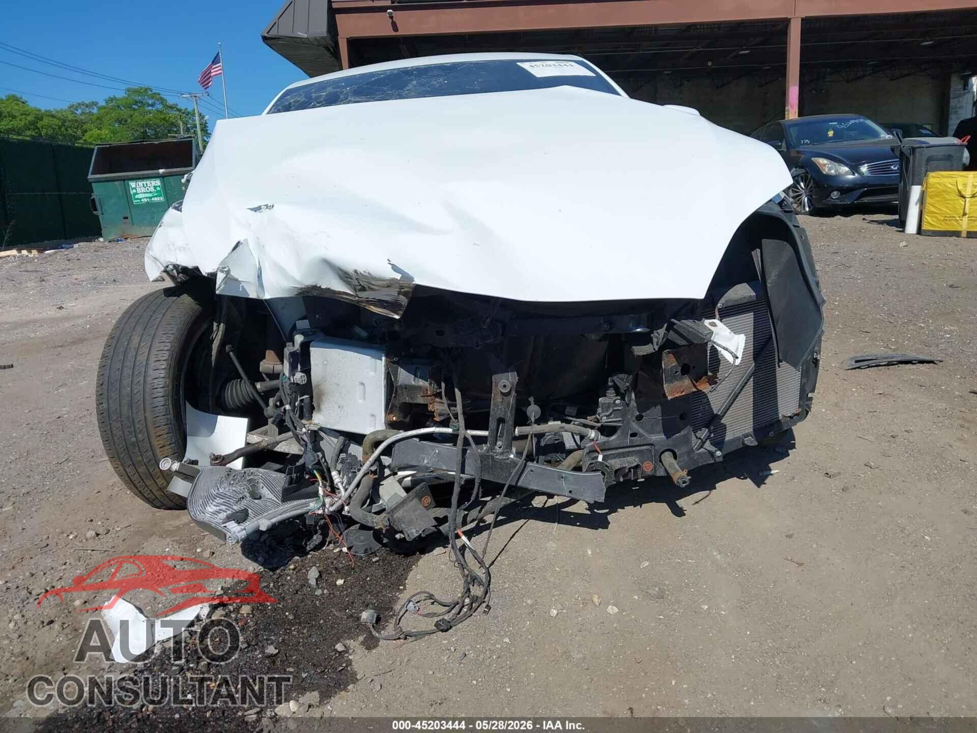 TESLA MODEL S 2015 - 5YJSA1E26FF118828