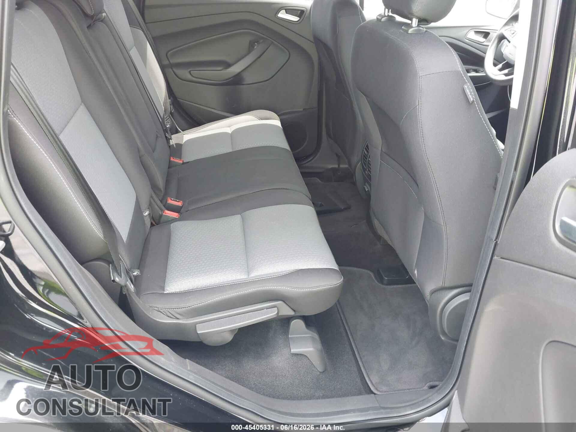 FORD ESCAPE 2018 - 1FMCU9GD6JUD08794