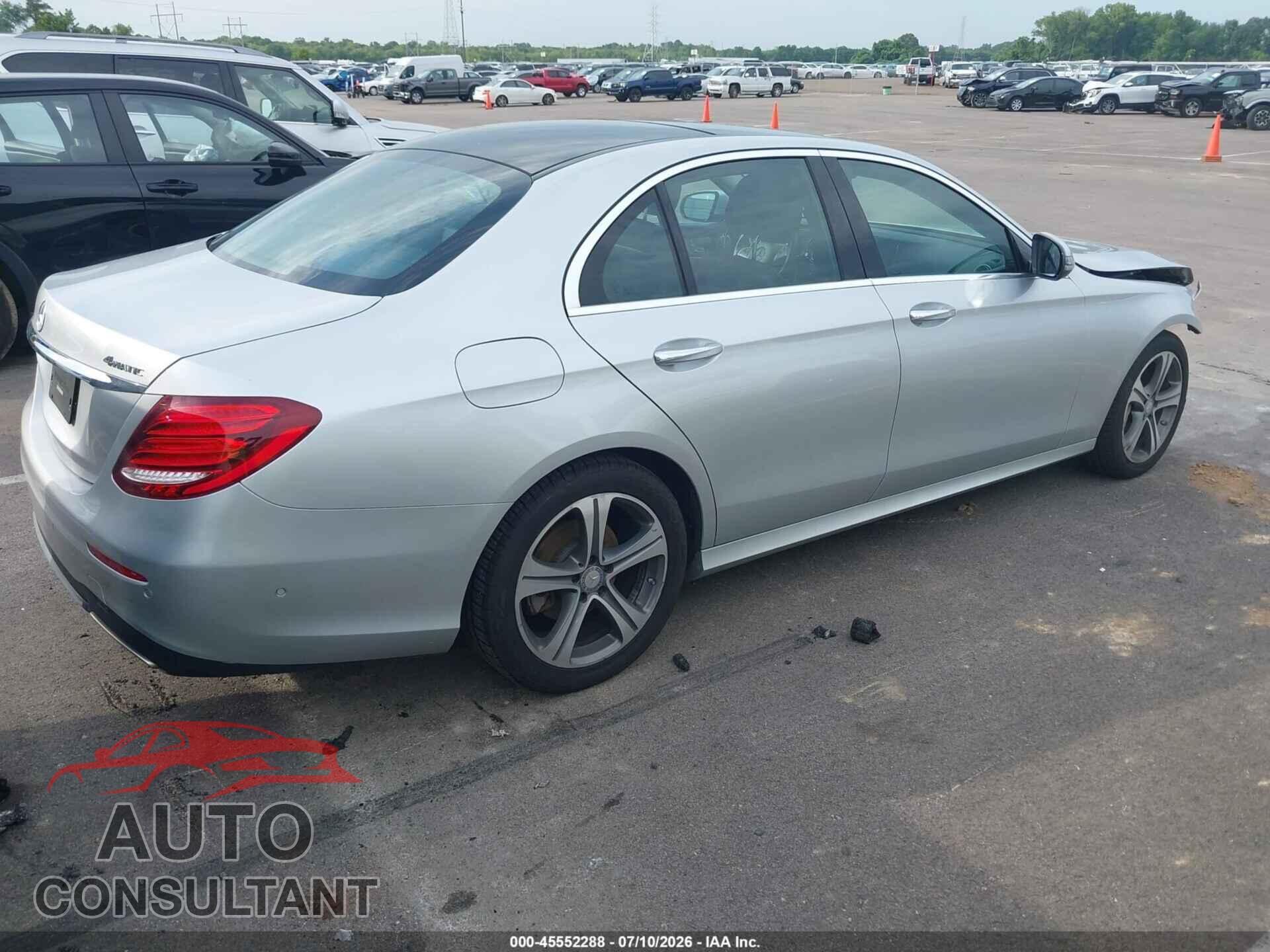 MERCEDES-BENZ E 300 2017 - WDDZF4KB2HA172683