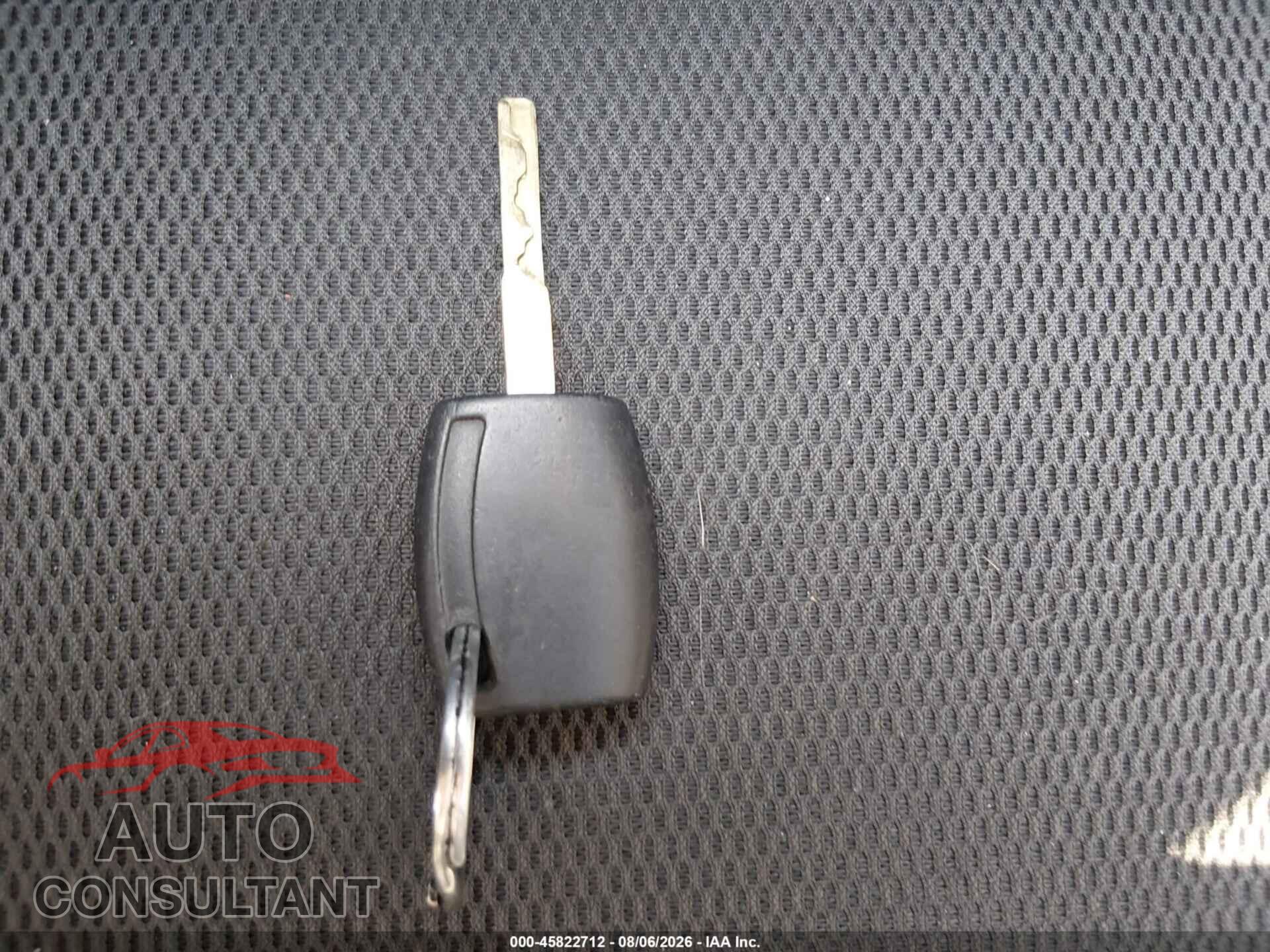 FORD FOCUS 2014 - 1FADP3K2XEL293902