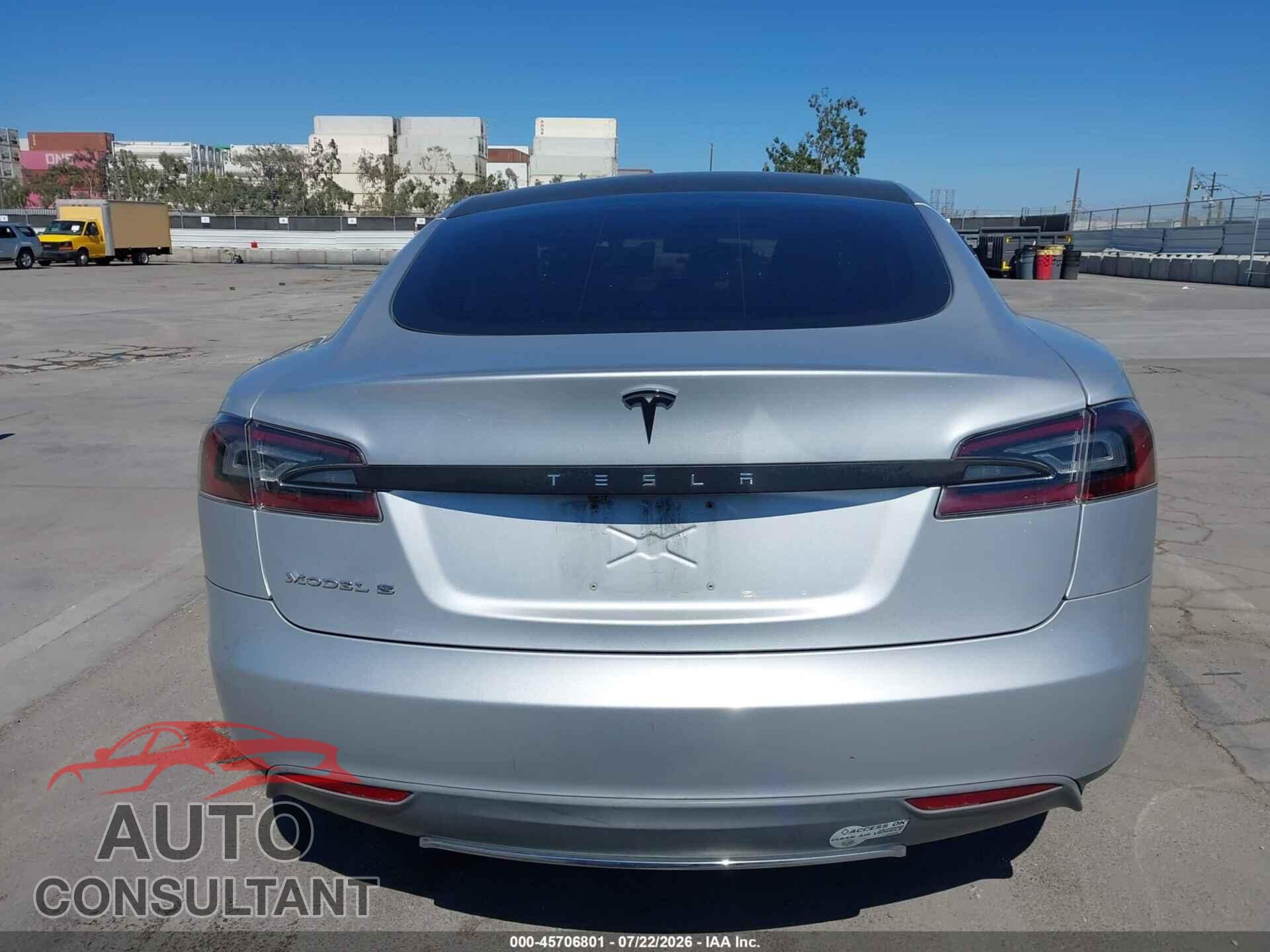 TESLA MODEL S 2013 - 5YJSA1AC7DFP10802