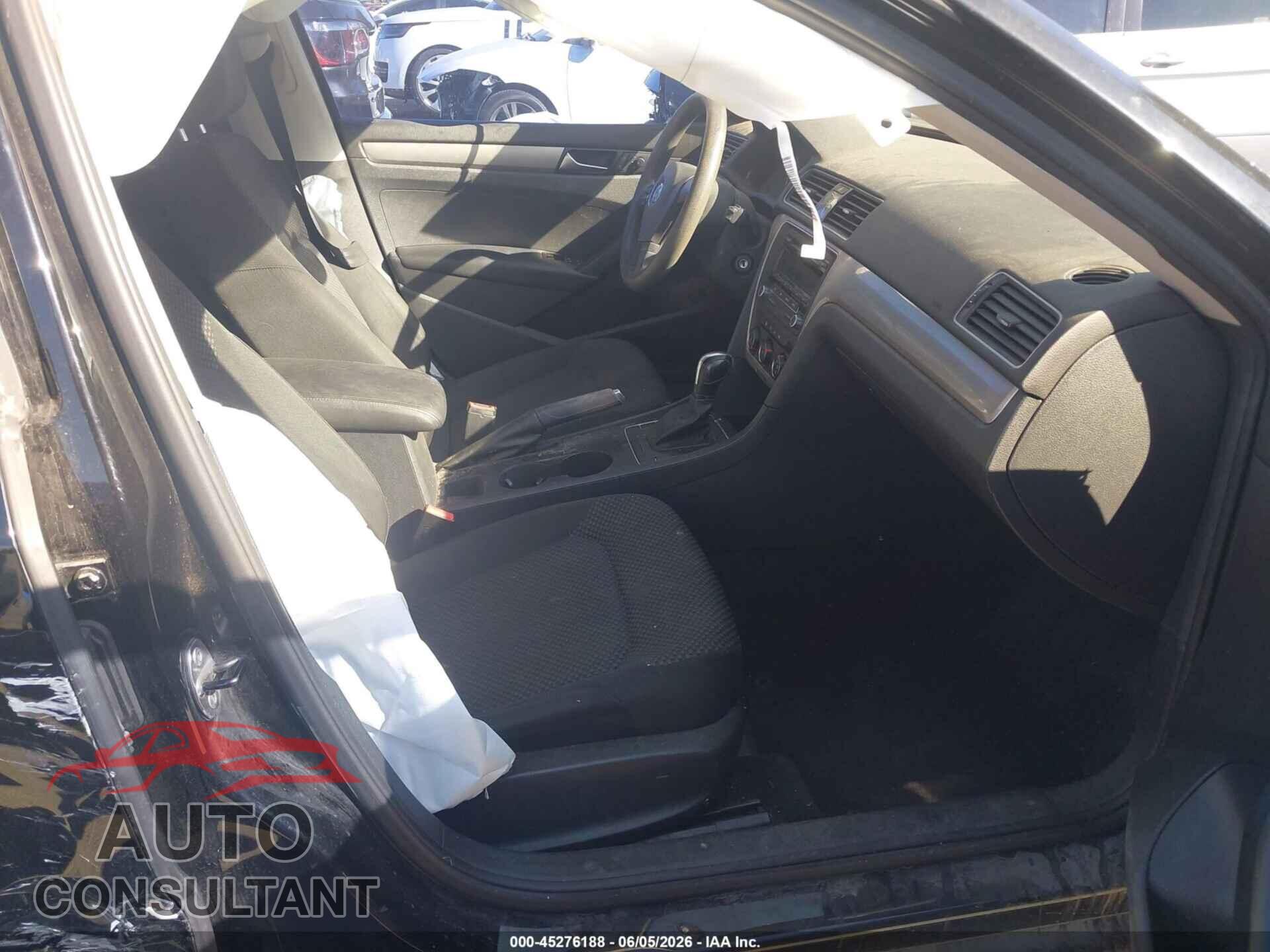VOLKSWAGEN PASSAT 2014 - 1VWAS7A32EC052703
