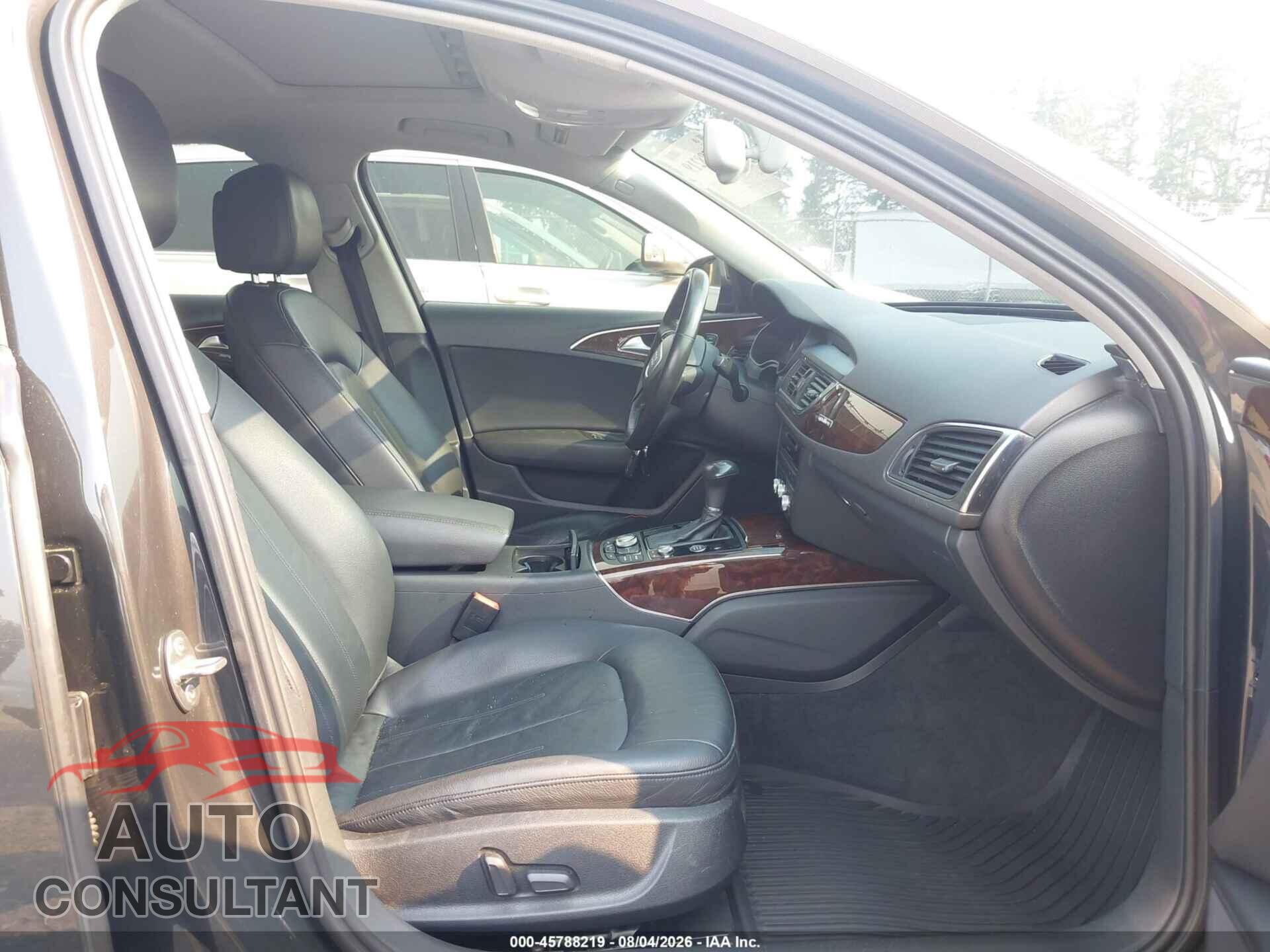 AUDI A6 2013 - WAUGFAFC8DN051207