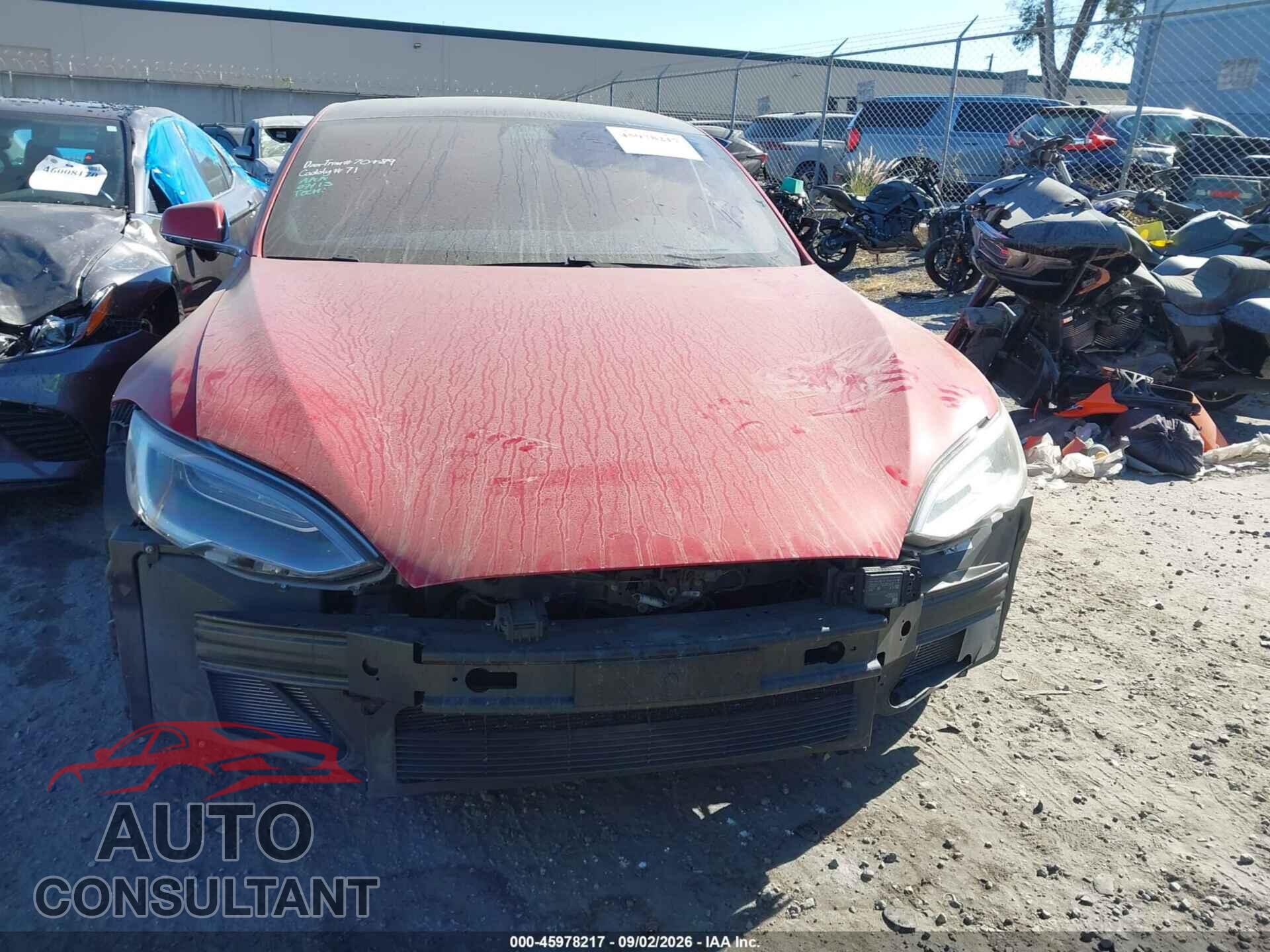 TESLA MODEL S 2018 - 5YJSA1E23JF296947