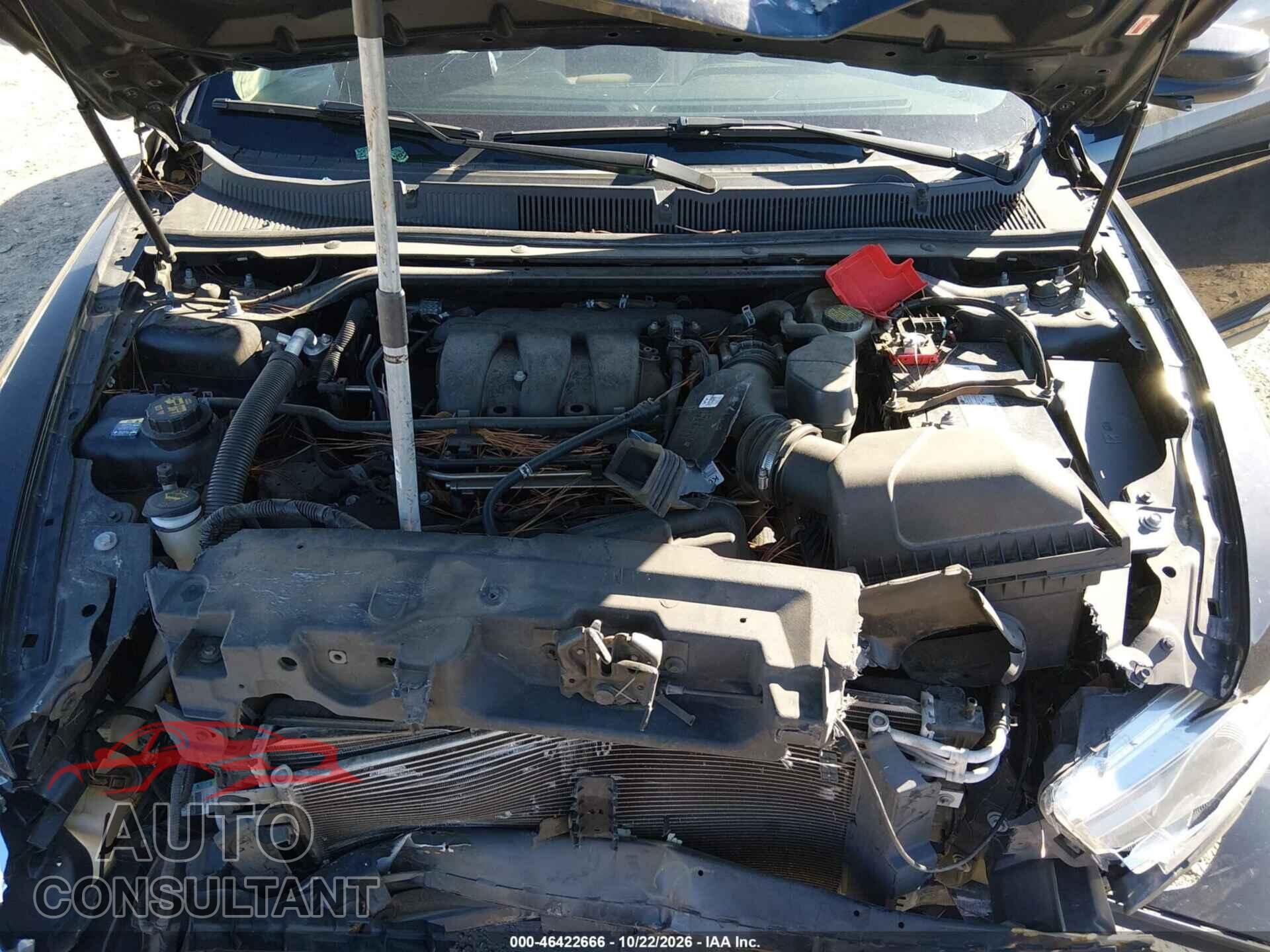 FORD TAURUS 2017 - 1FAHP2E84HG110261