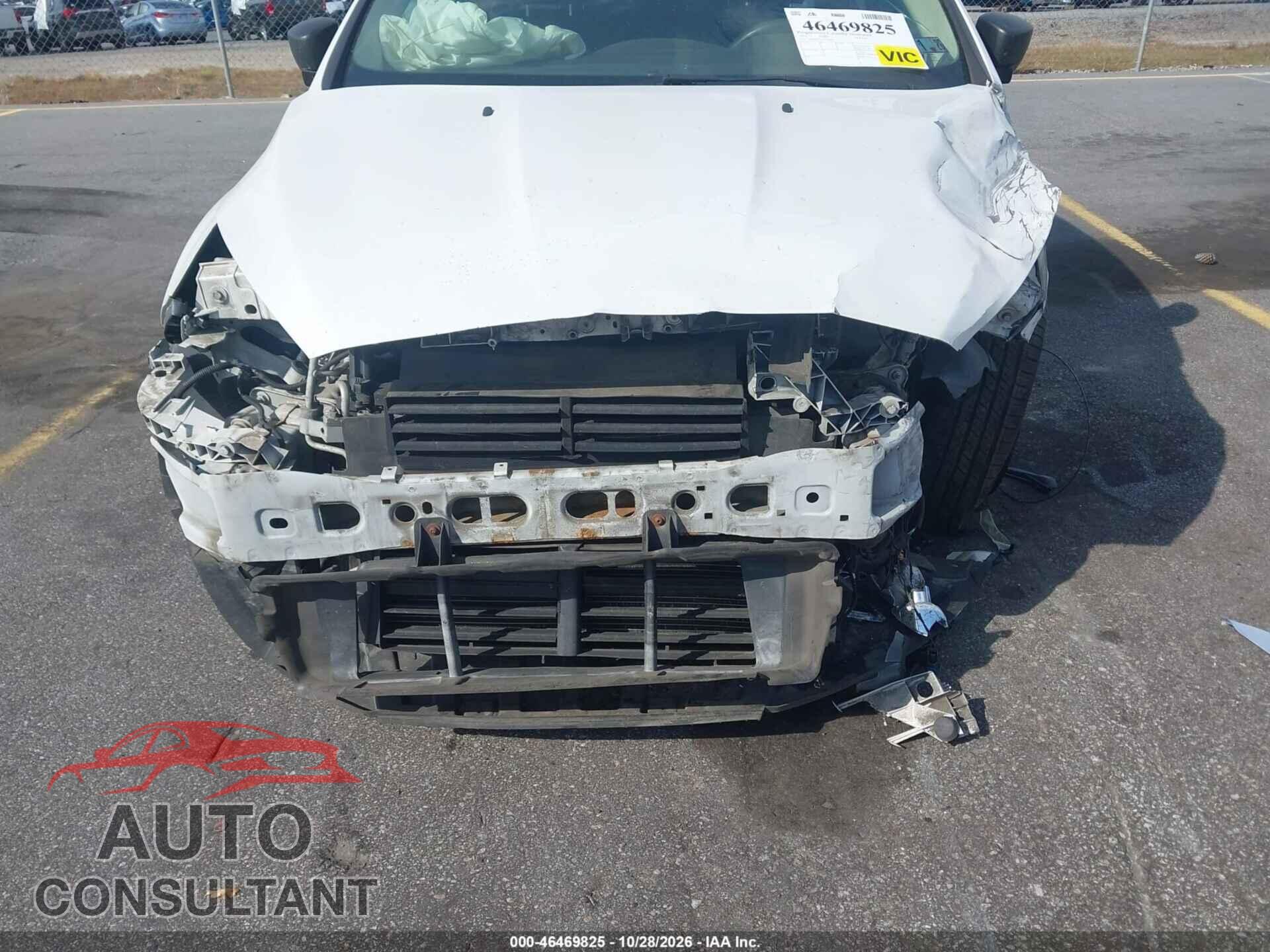FORD FOCUS 2015 - 1FADP3E2XFL338396