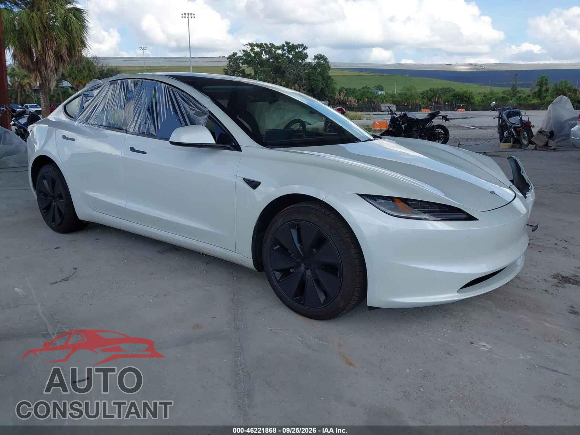 TESLA MODEL 3 2024 - 5YJ3E1EB9RF770002