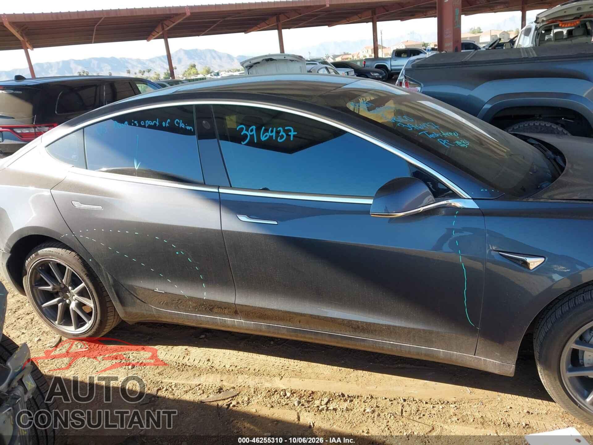TESLA MODEL 3 2019 - 5YJ3E1EA7KF396437