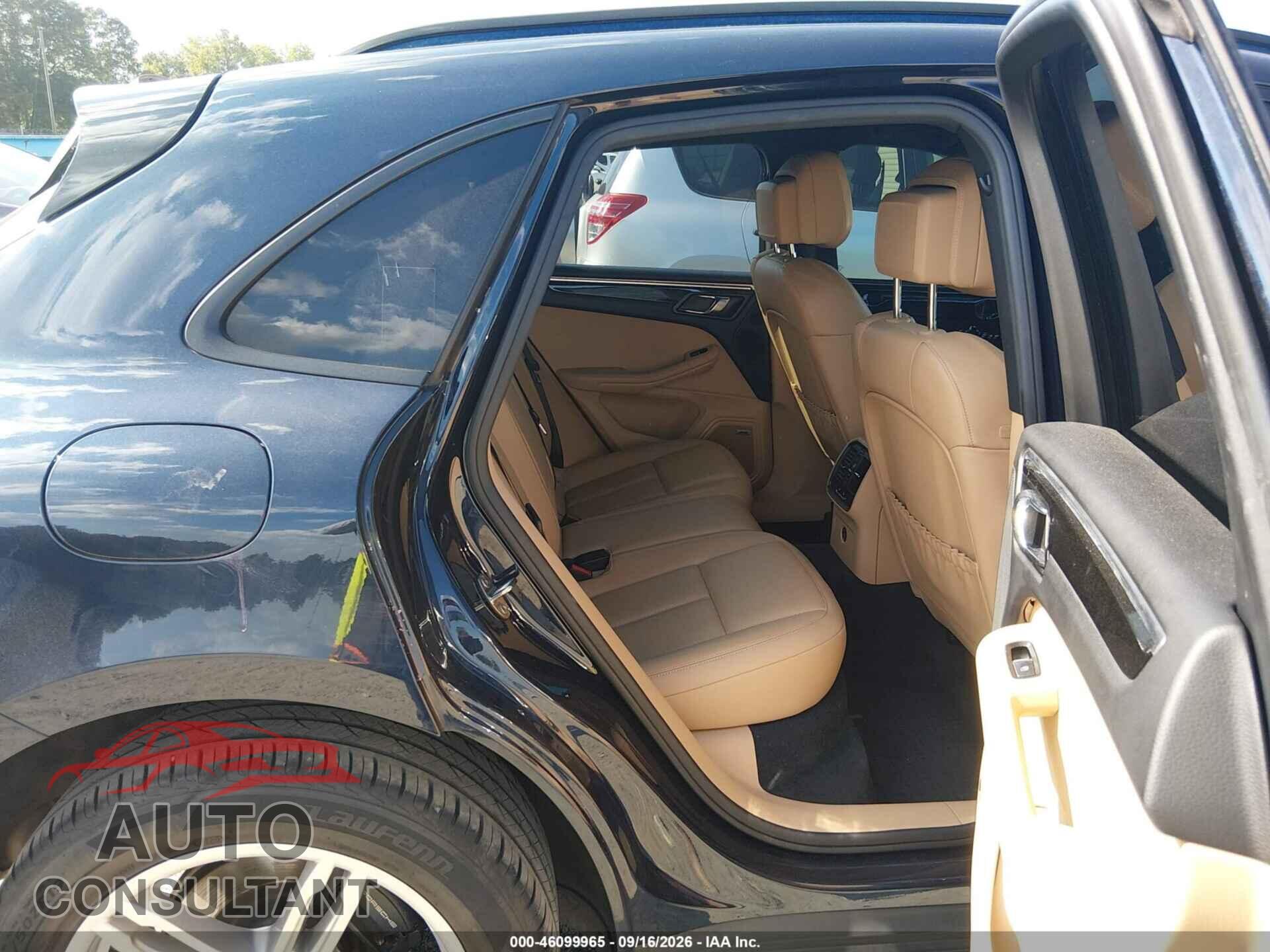 PORSCHE MACAN 2018 - WP1AA2A56JLB05647