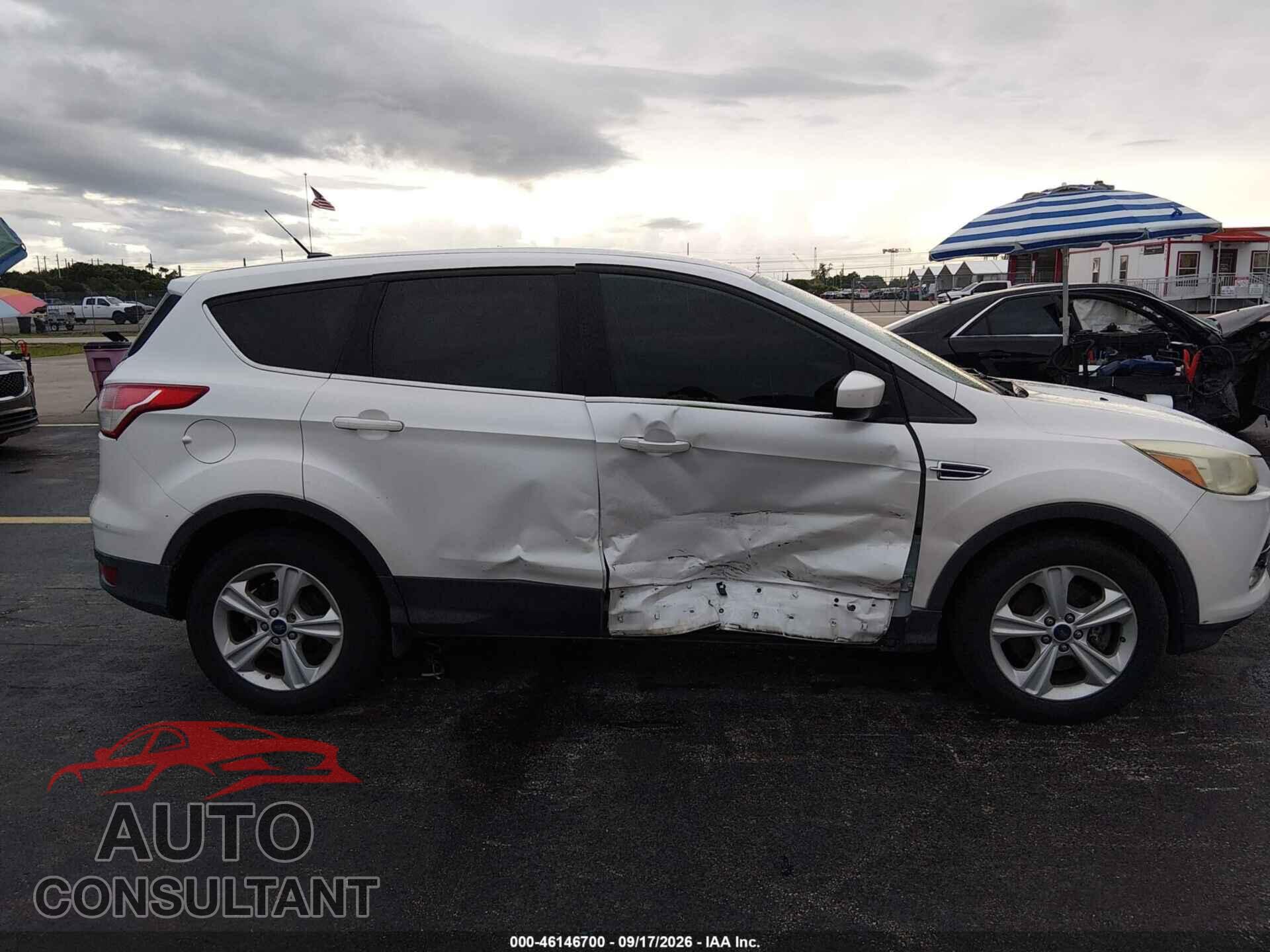 FORD ESCAPE 2015 - 1FMCU9GX2FUC35988