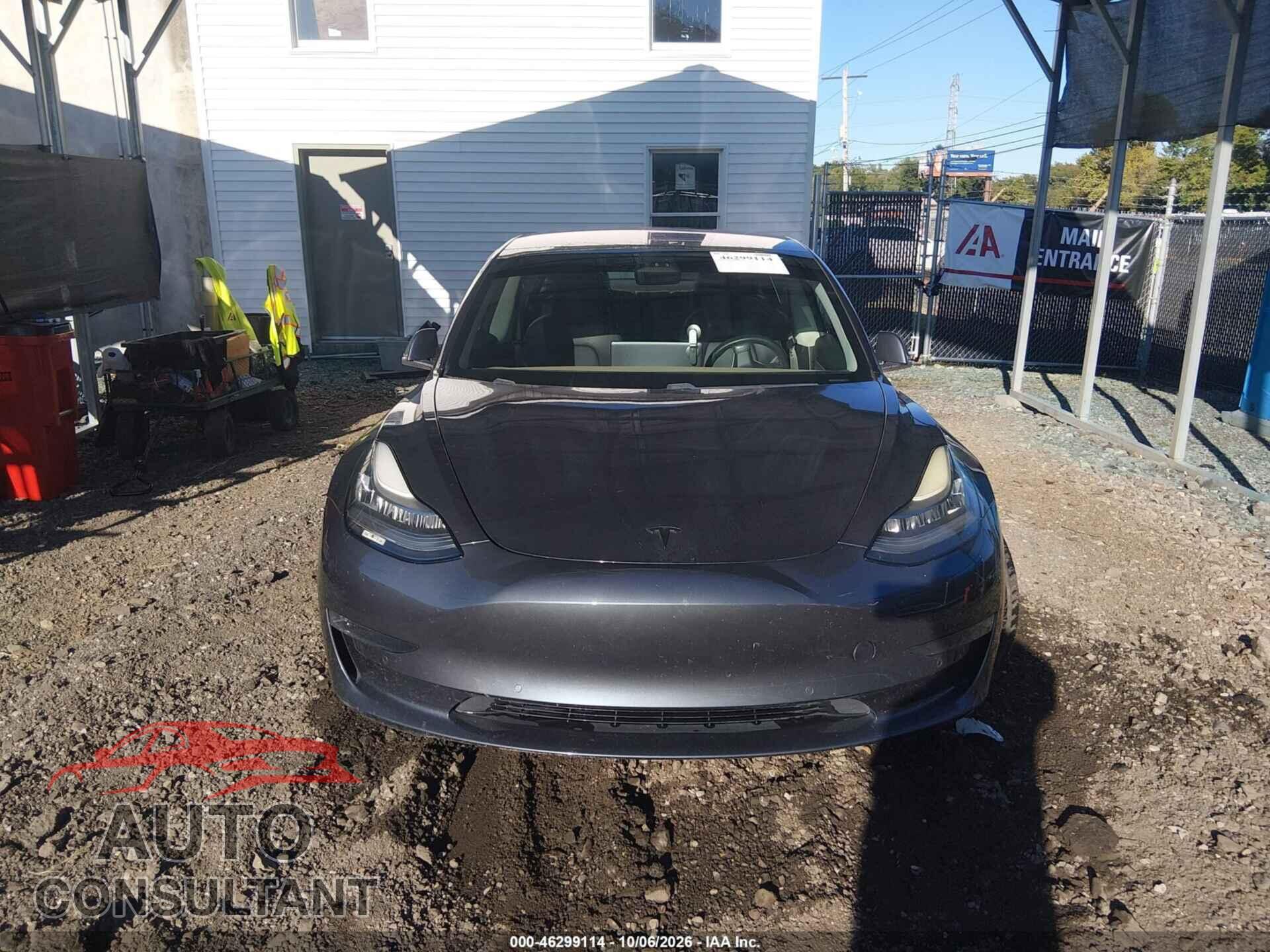 TESLA MODEL 3 2018 - 5YJ3E1EA1JF003353