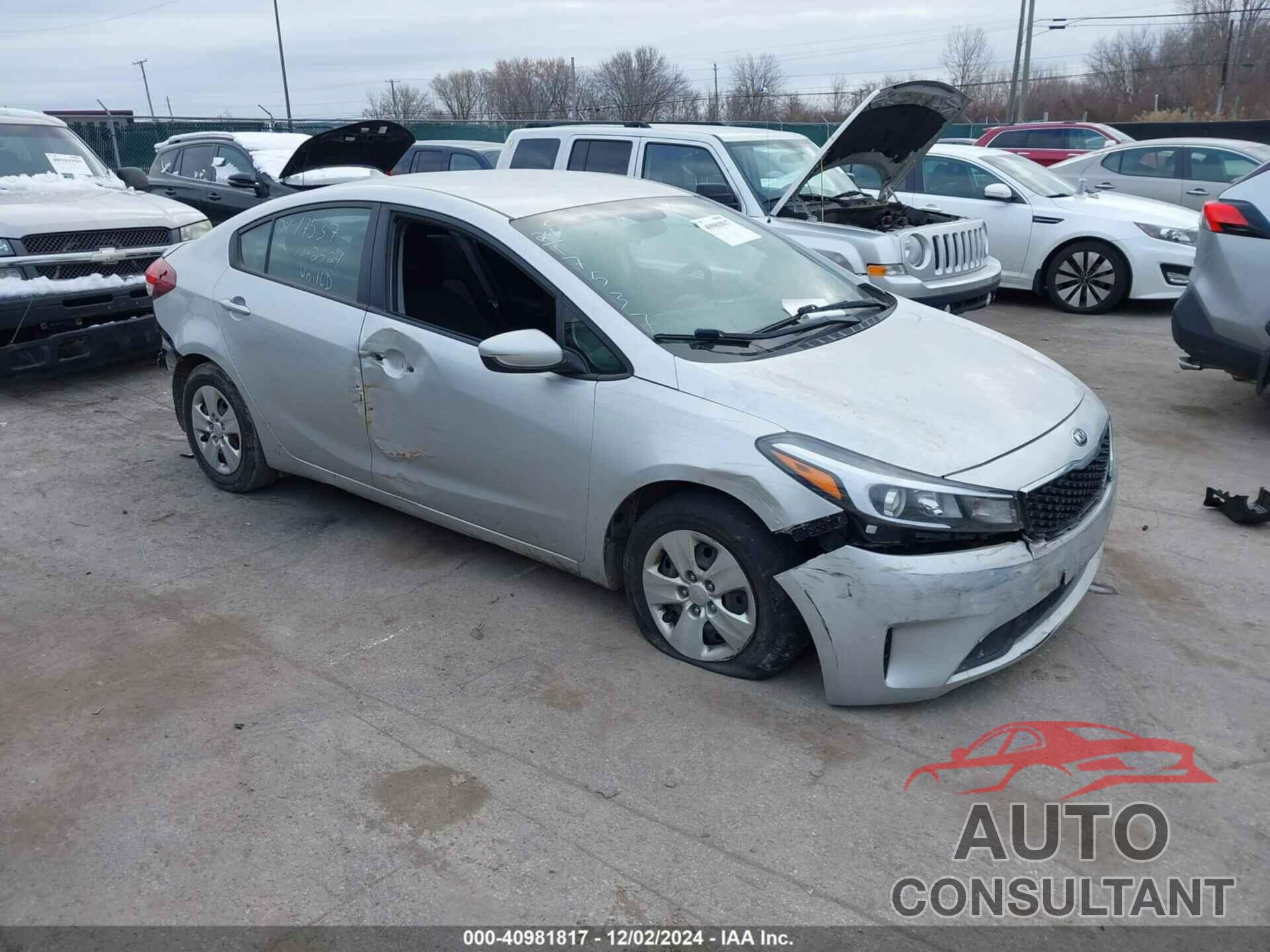 KIA FORTE 2018 - 3KPFK4A75JE271541