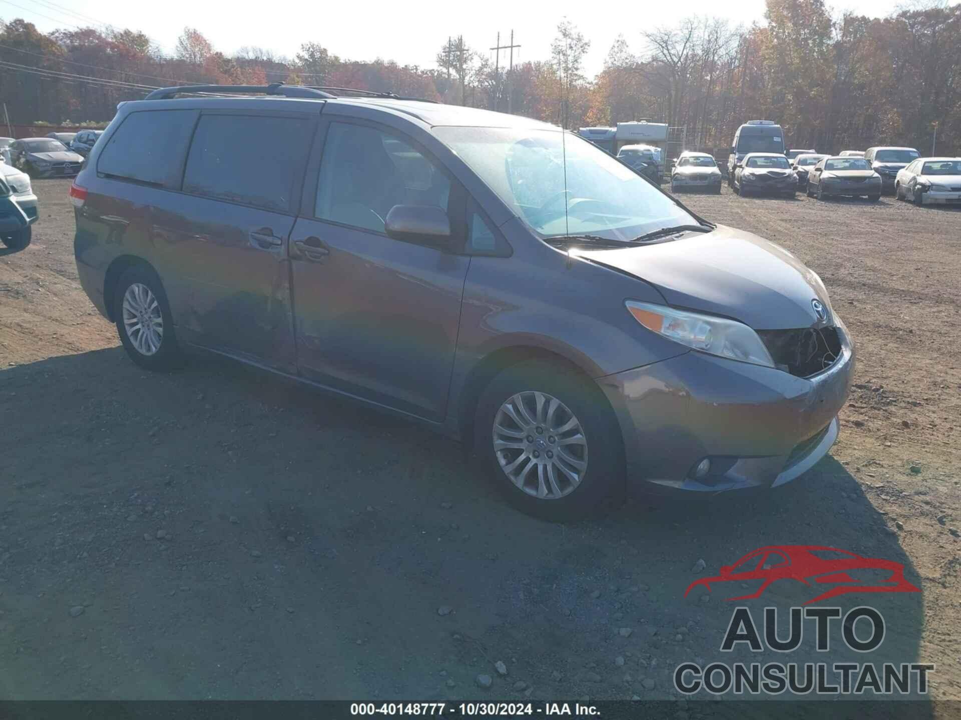 TOYOTA SIENNA 2011 - 5TDYK3DC9BS151745