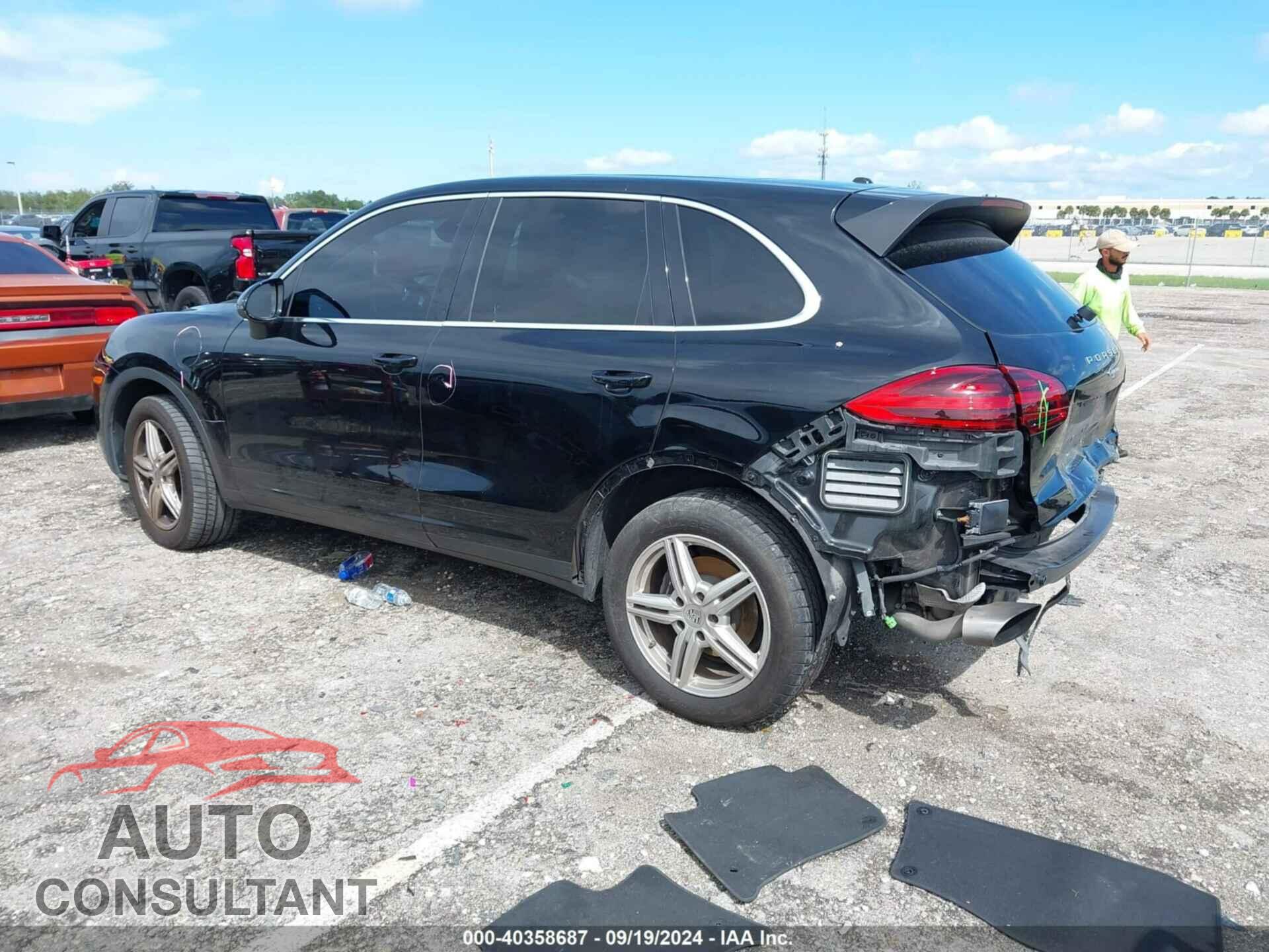 PORSCHE CAYENNE 2016 - WP1AA2A26GLA00766