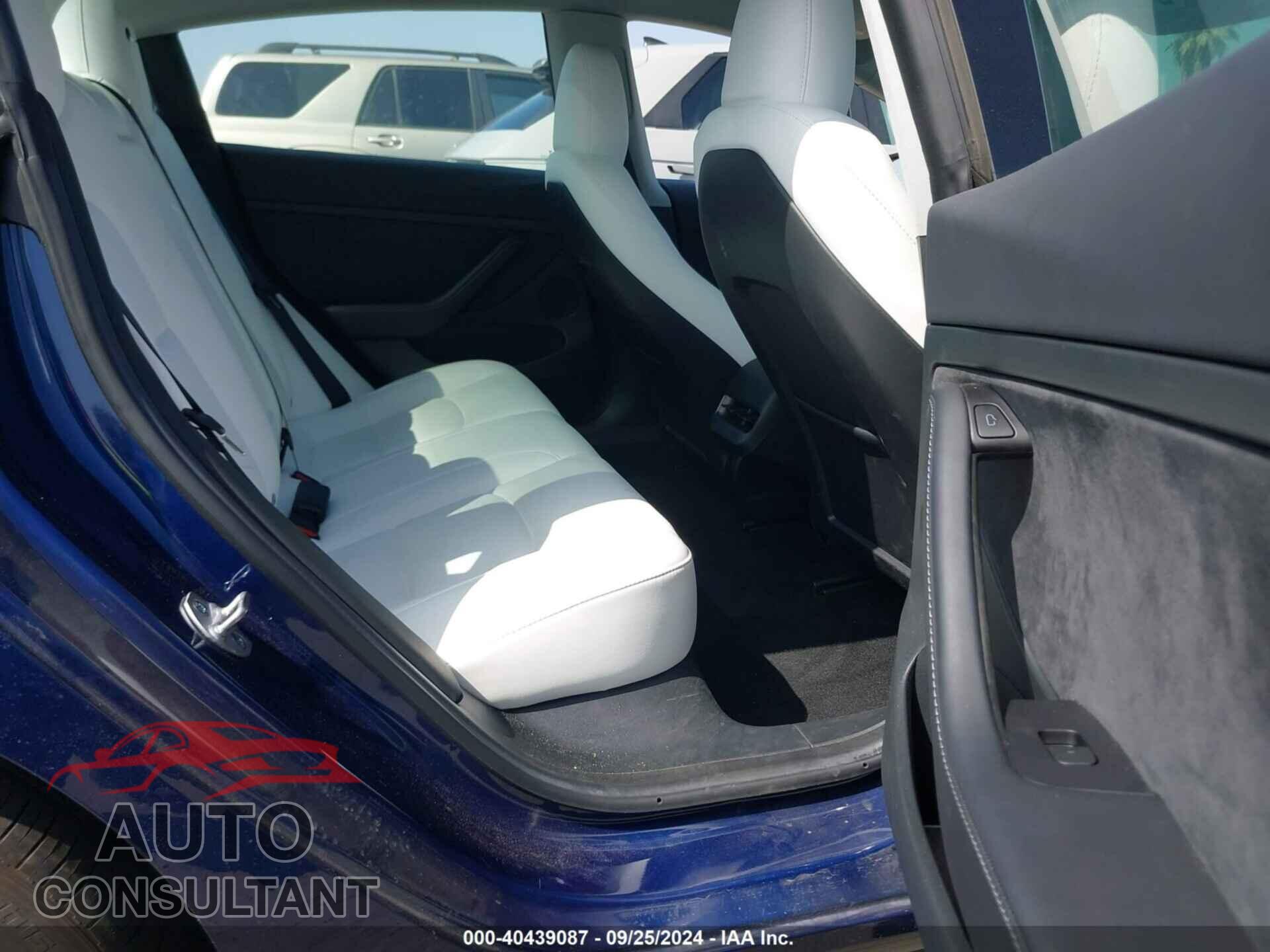 TESLA MODEL 3 2023 - 5YJ3E1EA9PF710208