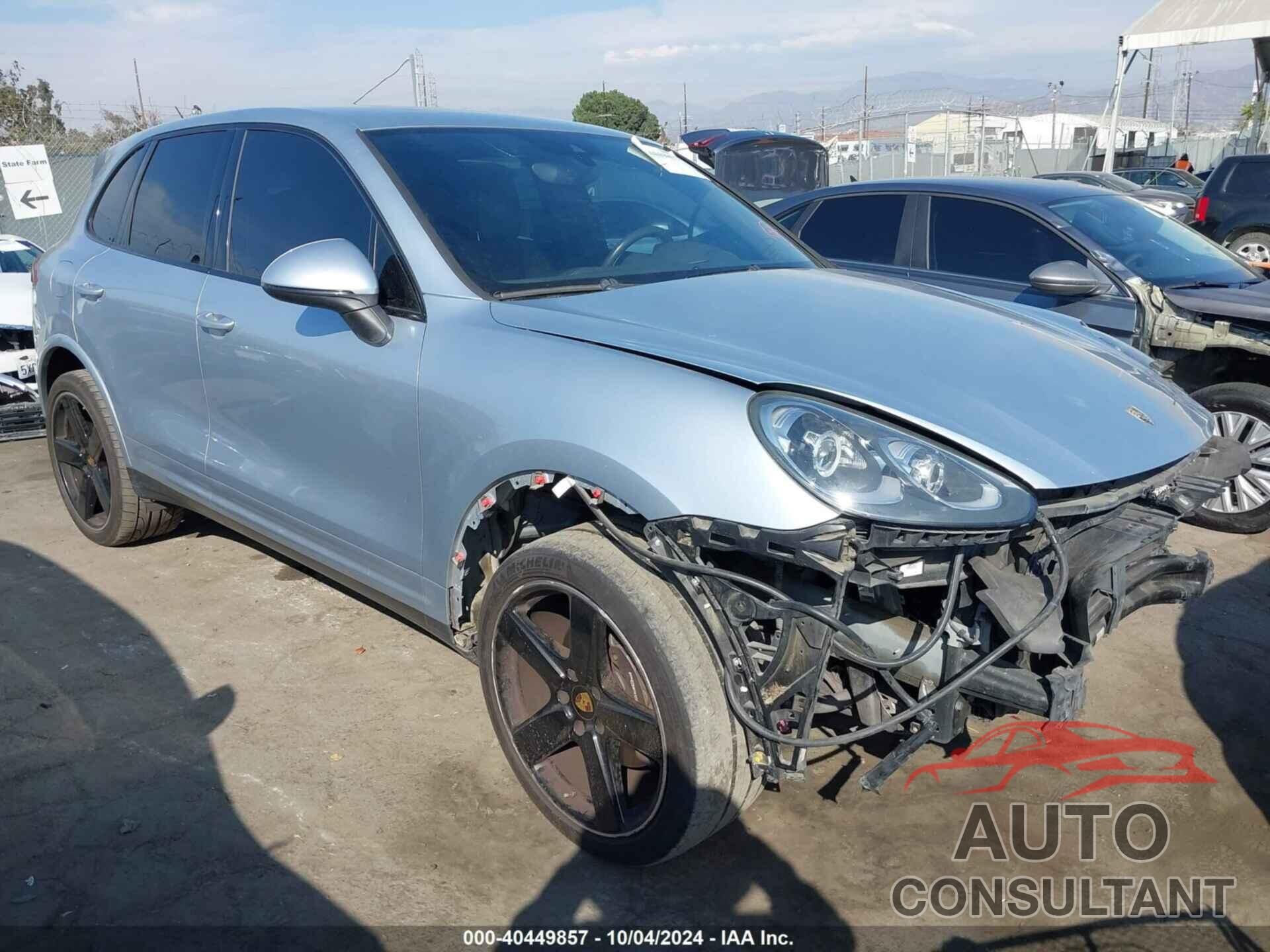 PORSCHE CAYENNE 2017 - WP1AA2A20HKA80556