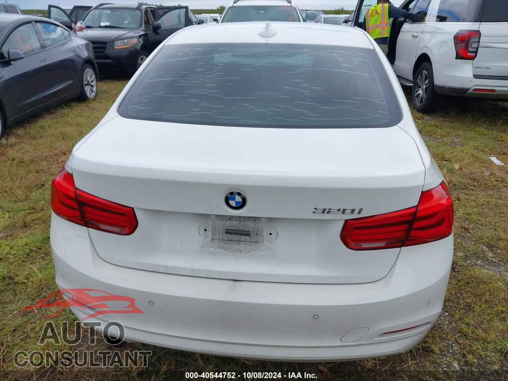 BMW 320 2016 - WBA8E1G55GNU11741