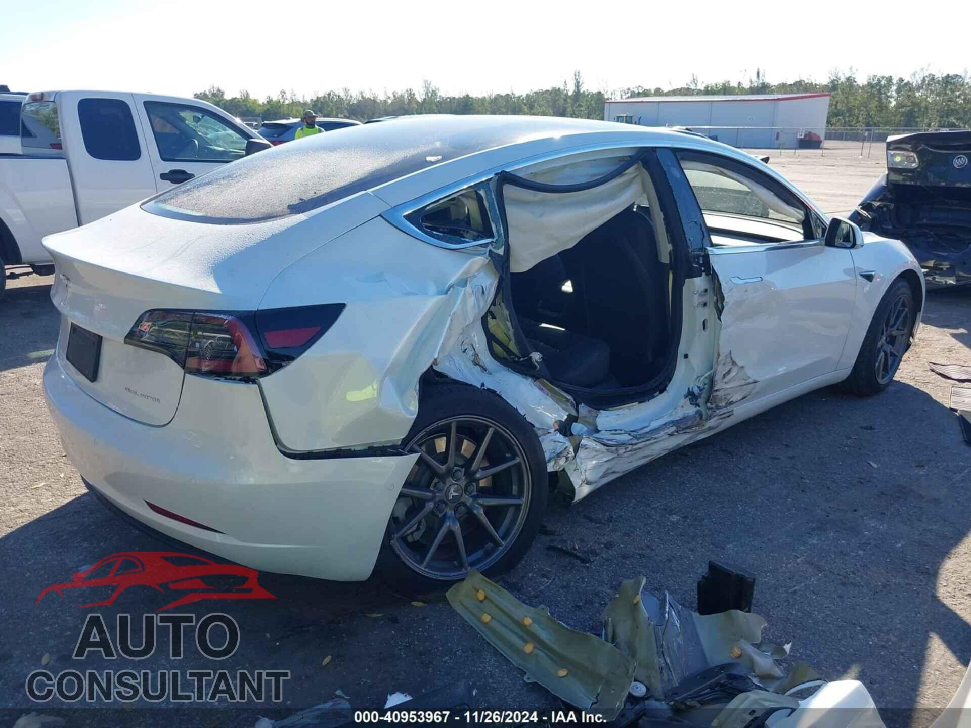 TESLA MODEL 3 2020 - 5YJ3E1EB7LF618520