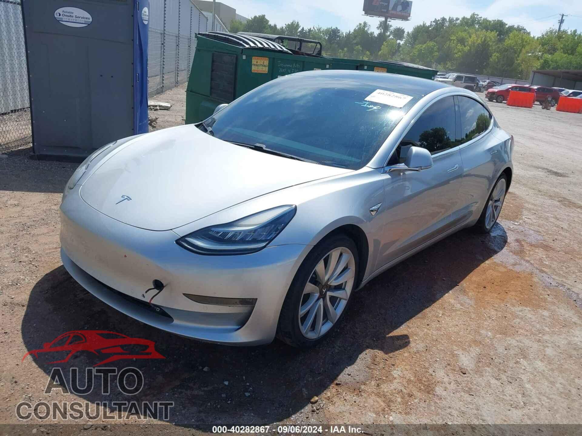 TESLA MODEL 3 2018 - 5YJ3E1EB7JF100579