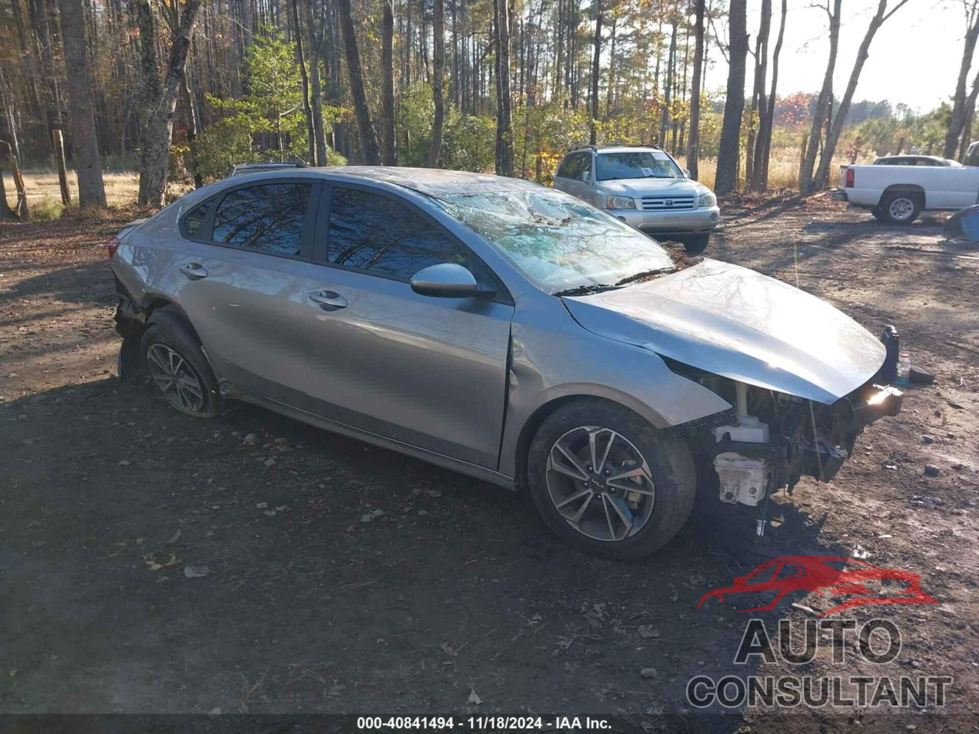 KIA FORTE 2023 - 3KPF24AD4PE552132