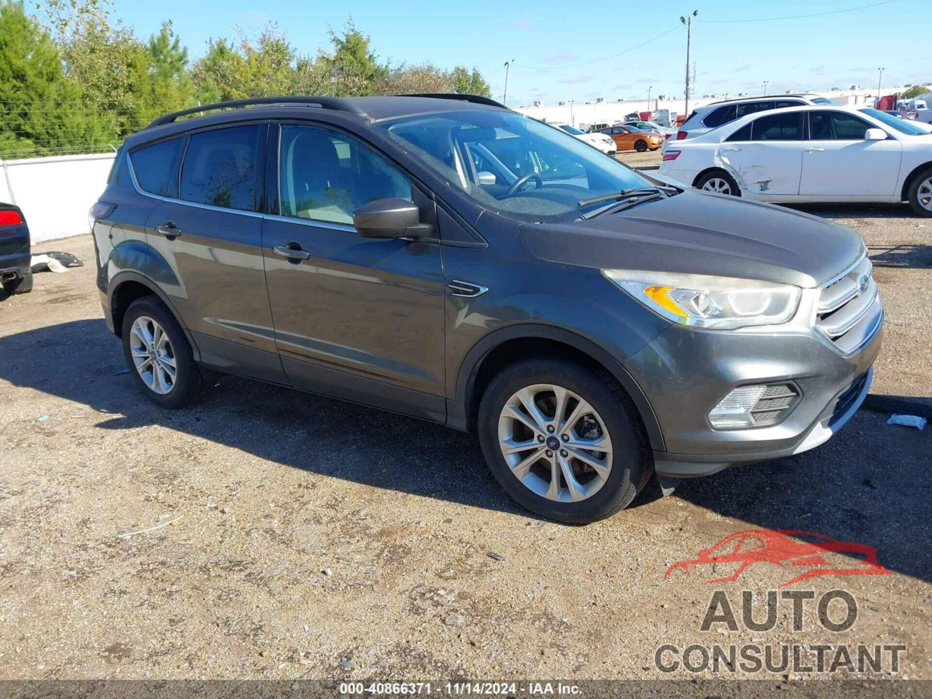 FORD ESCAPE 2017 - 1FMCU9GD3HUE17465