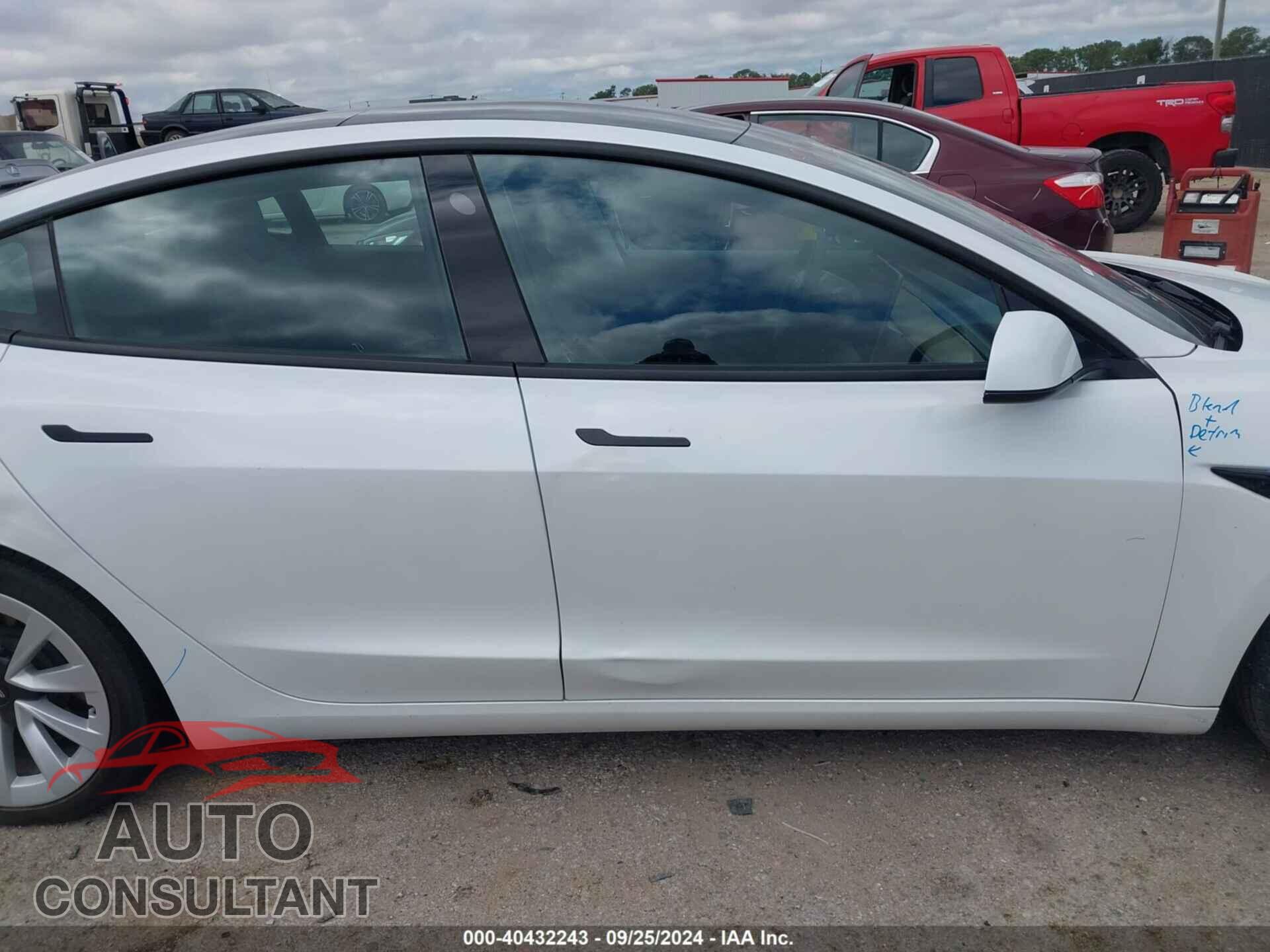 TESLA MODEL 3 2021 - 5YJ3E1EA6MF921992