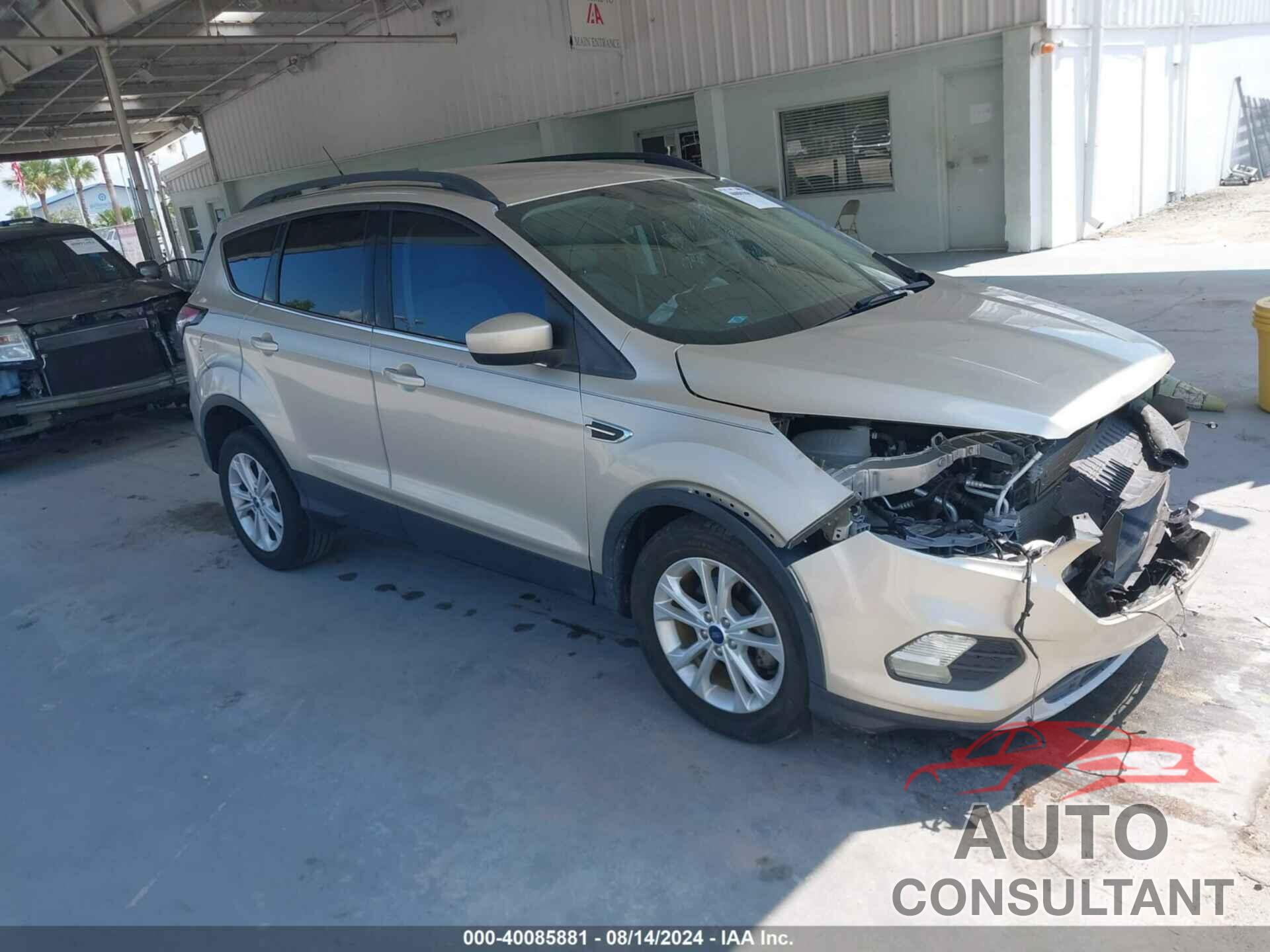 FORD ESCAPE 2017 - 1FMCU0GD0HUC19499