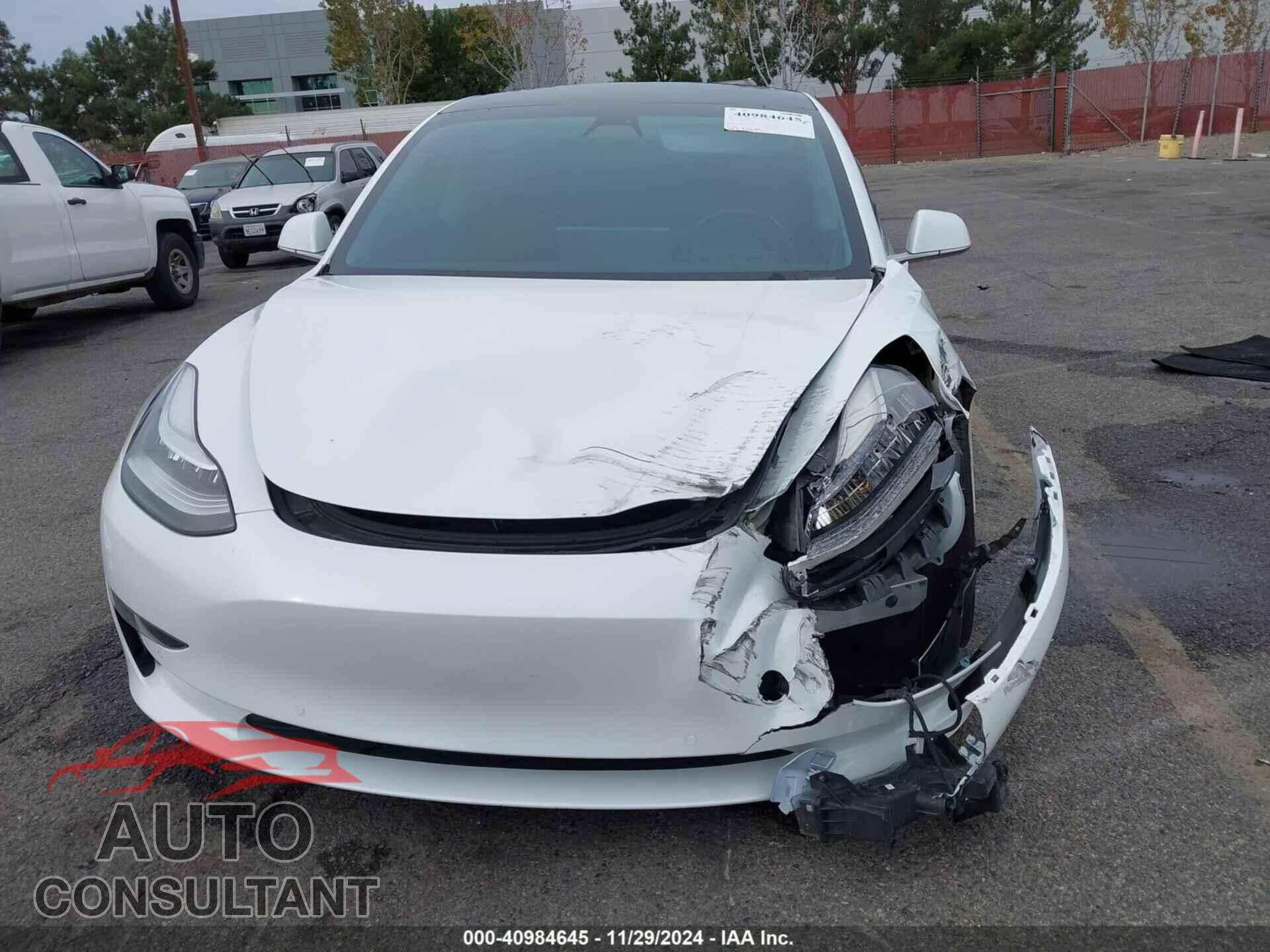 TESLA MODEL 3 2018 - 5YJ3E1EA7JF047759