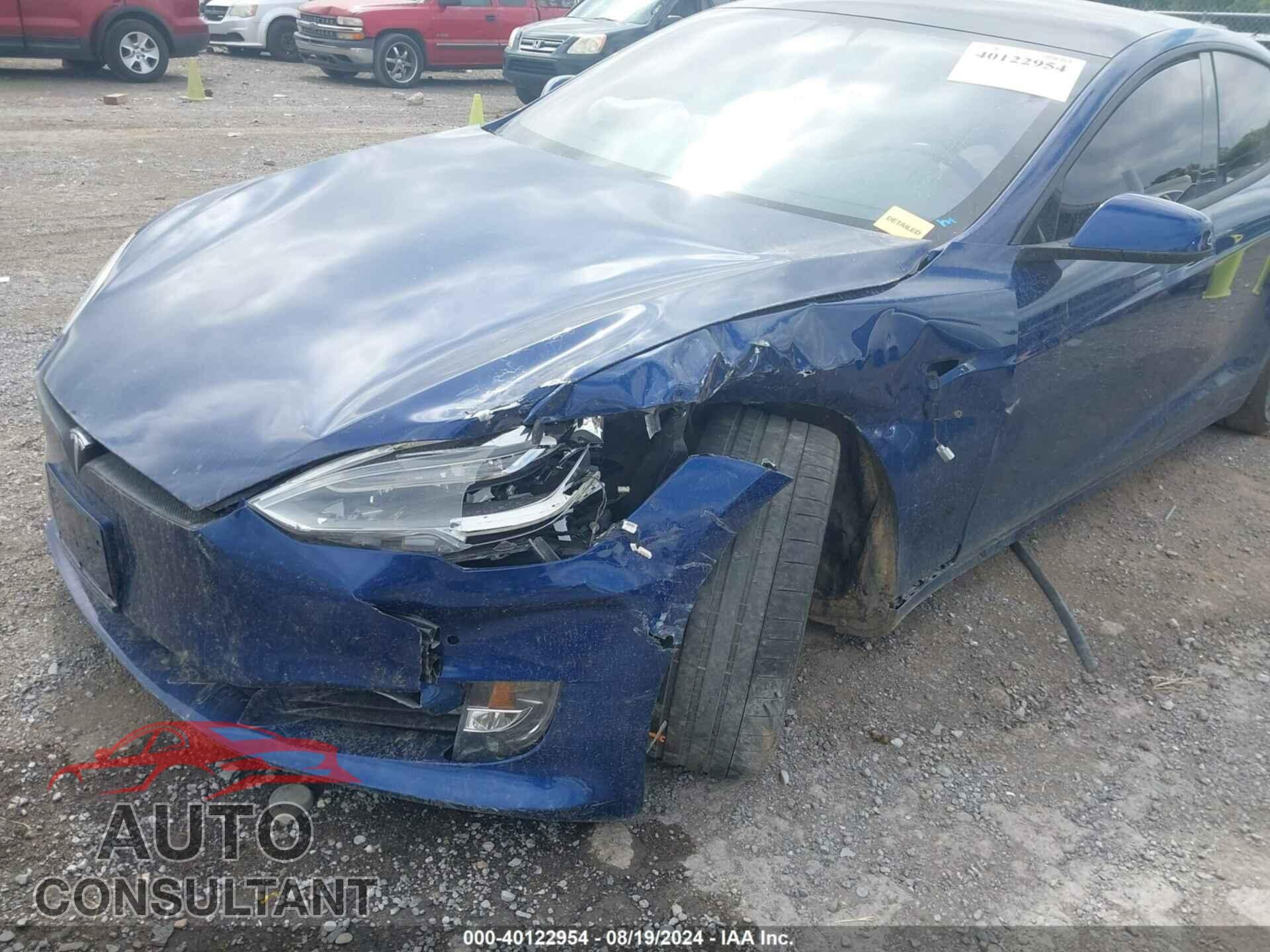TESLA MODEL S 2019 - 5YJSA1E44KF332373