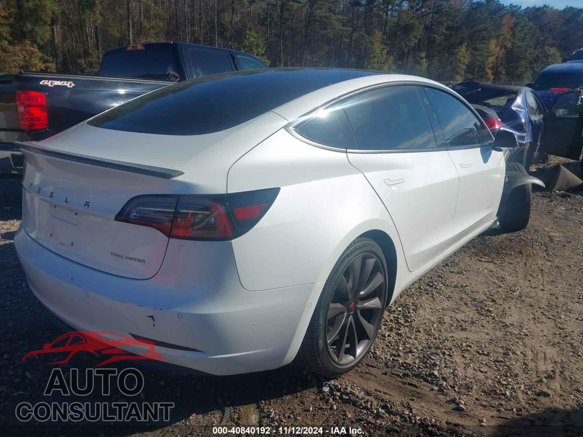 TESLA MODEL 3 2018 - 5YJ3E1EB8JF185822