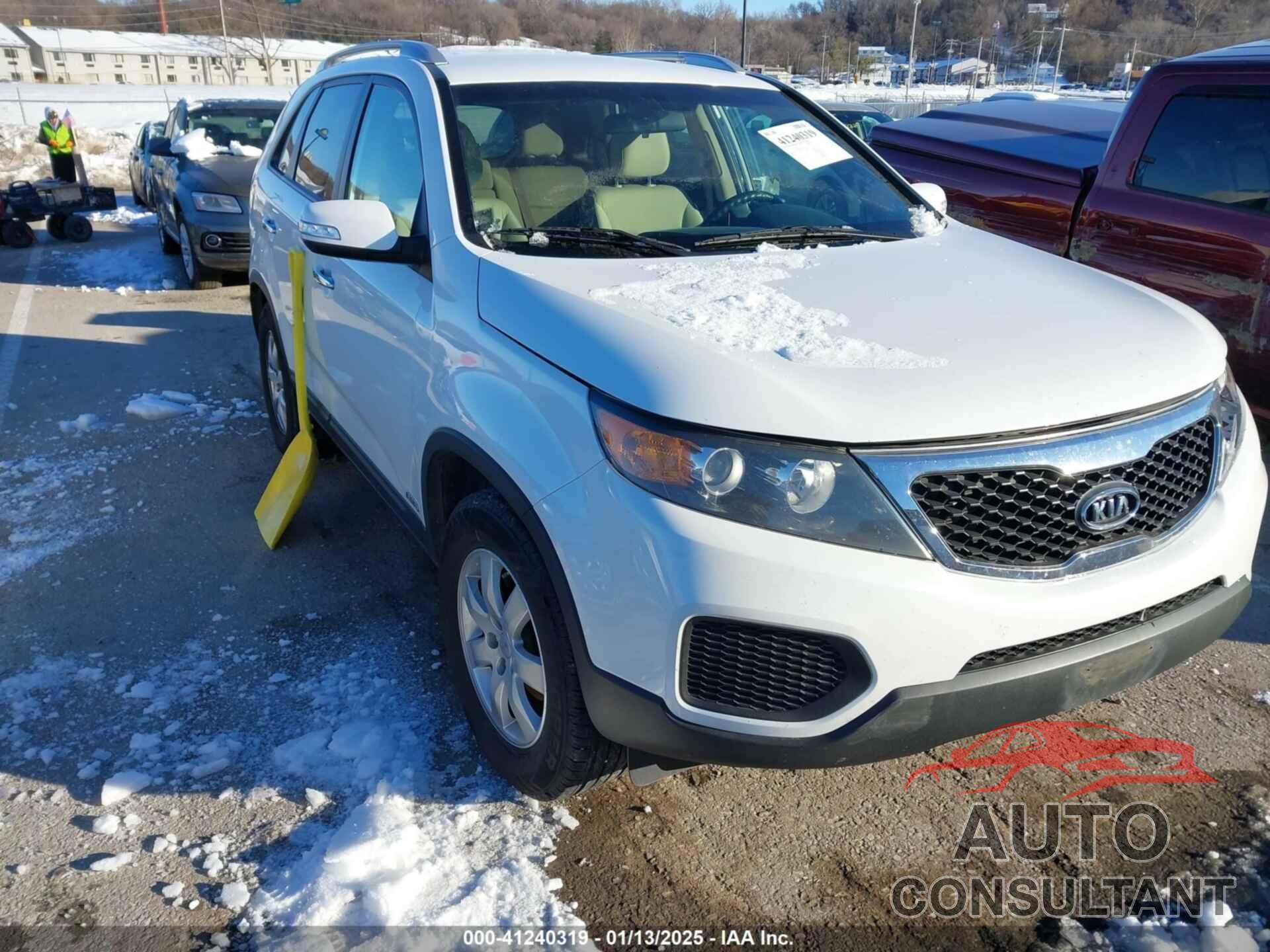 KIA SORENTO 2013 - 5XYKTDA20DG368802
