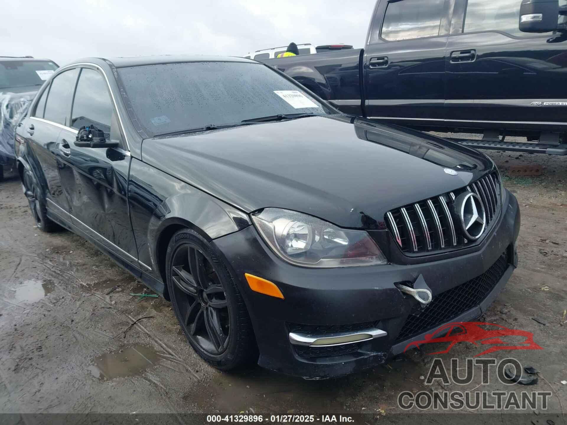 MERCEDES-BENZ C 300 2012 - WDDGF8BB4CR193446