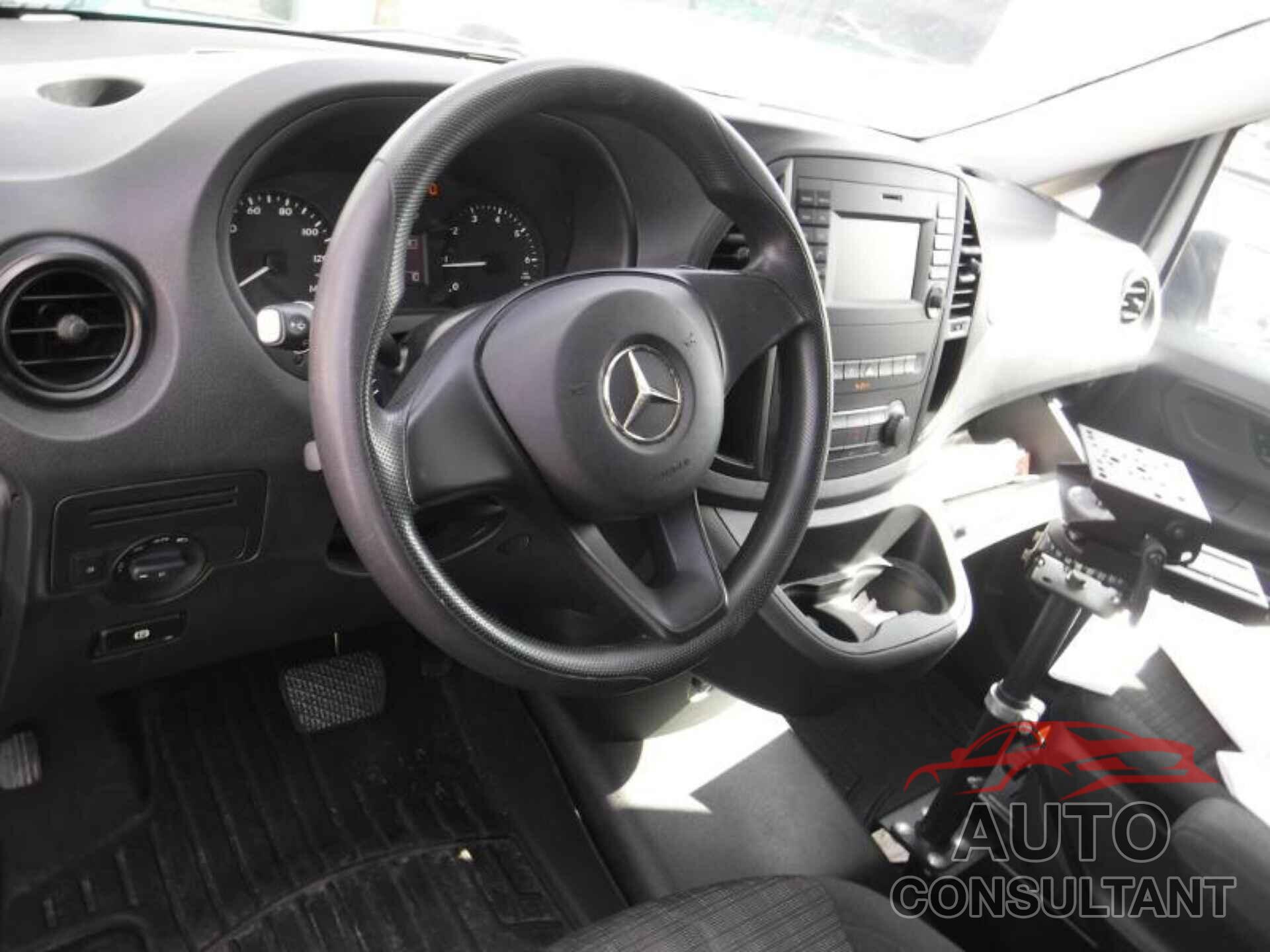 MERCEDES-BENZ METRIS 2018 - WD3PG2EA3J3377195