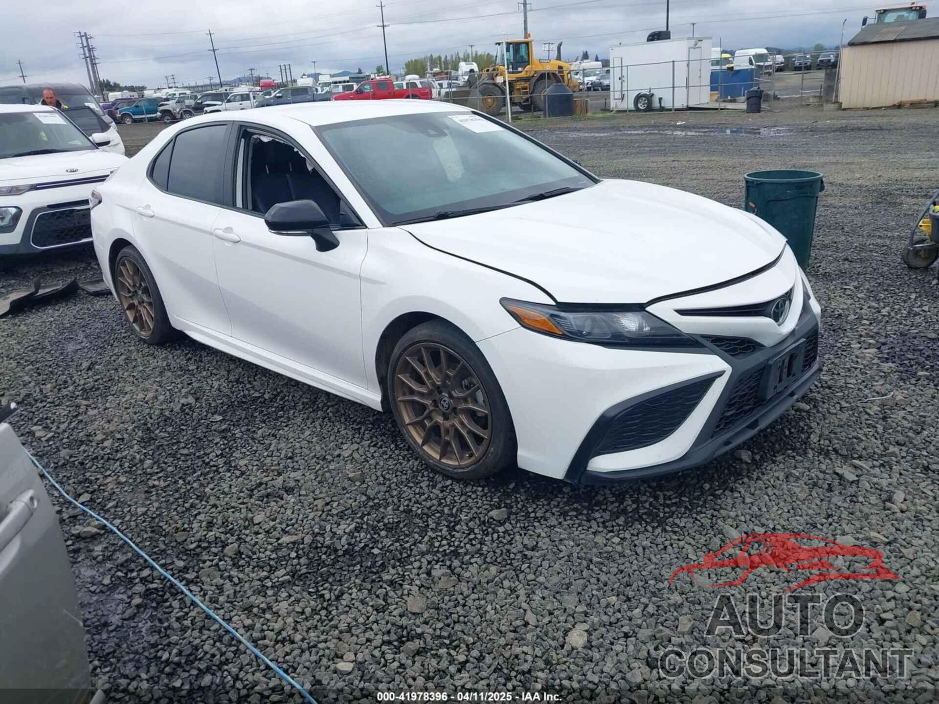TOYOTA CAMRY 2023 - 4T1G11BKXPU103277