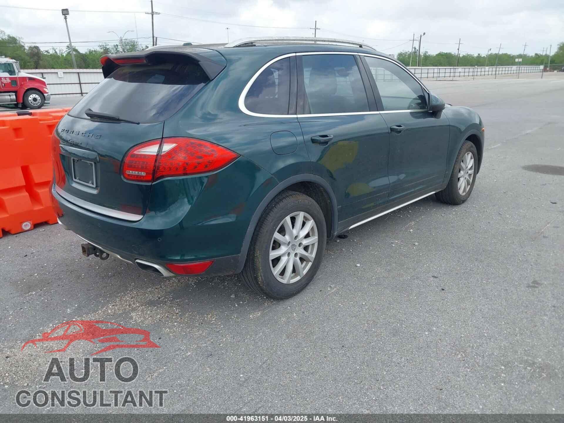 PORSCHE CAYENNE 2011 - WP1AA2A20BLA08922